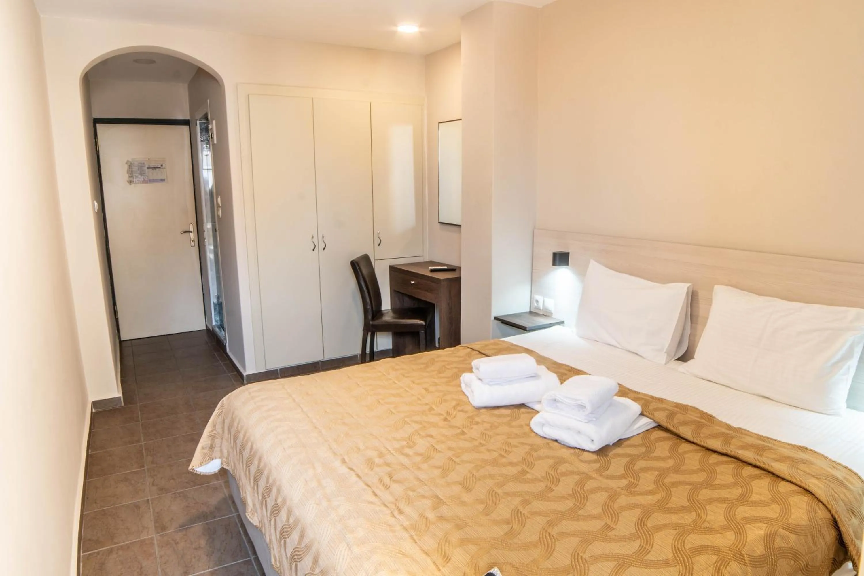 Bedroom, Bed in Anita Hotel