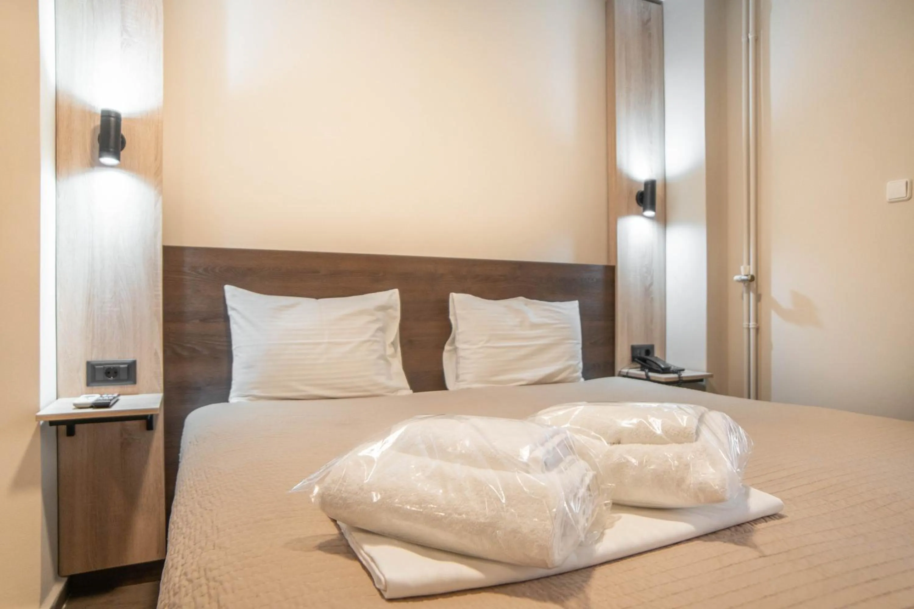 Bedroom, Bed in Anita Hotel