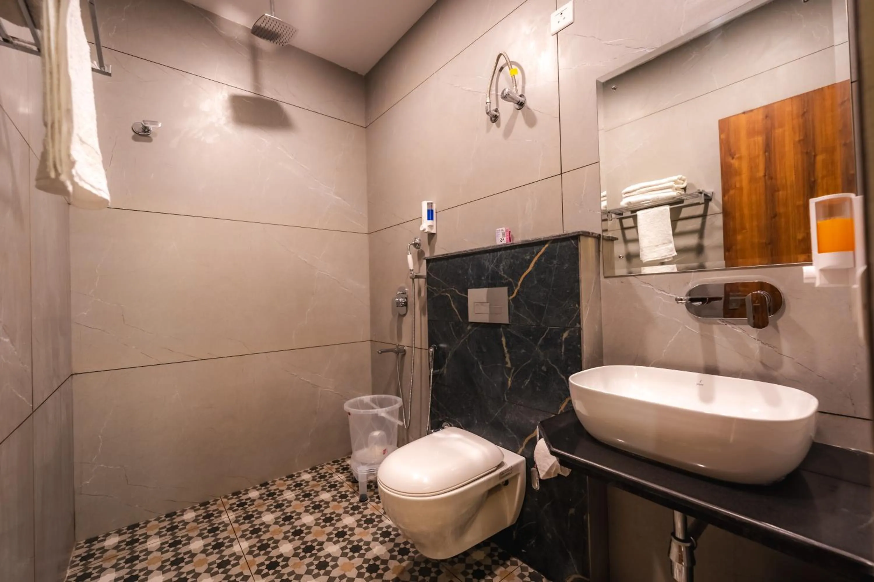 Shower in Hotel Park Hills