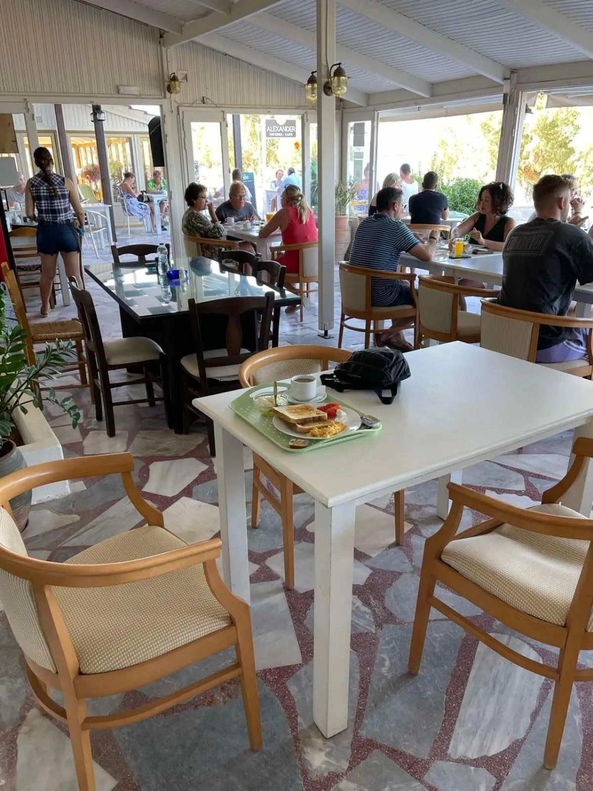 Restaurant/places to eat in Alexander Beach Hotel