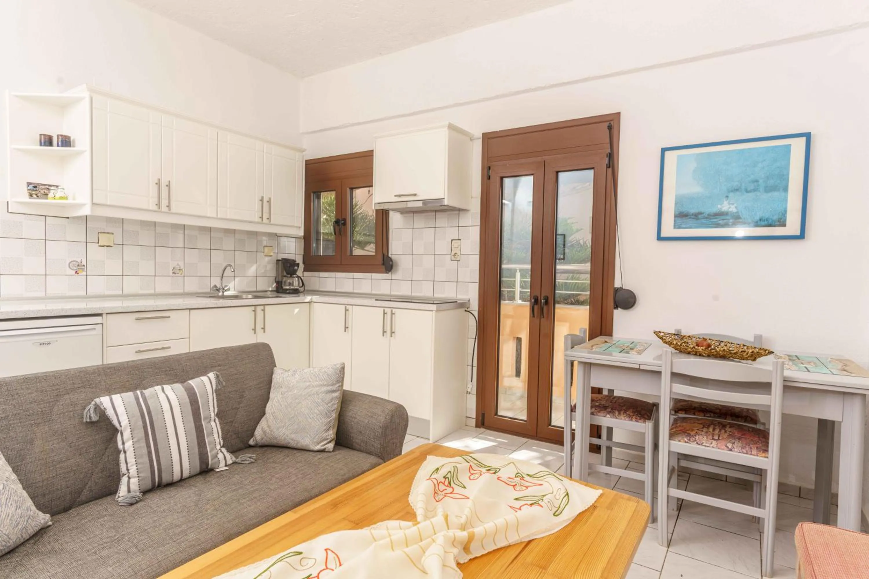 Dining area in Alexander Beach Hotel