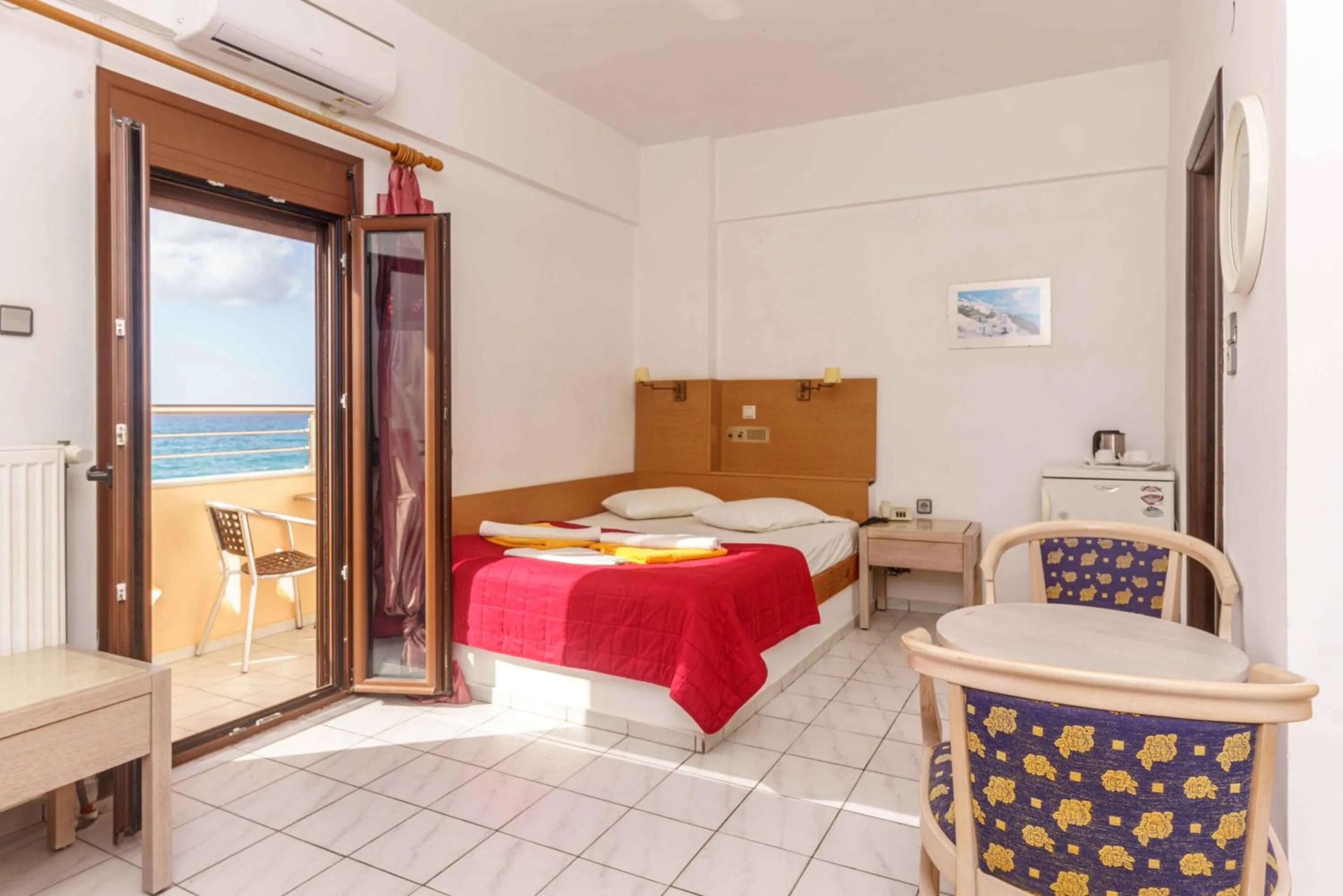 Sea view, Bed in Alexander Beach Hotel