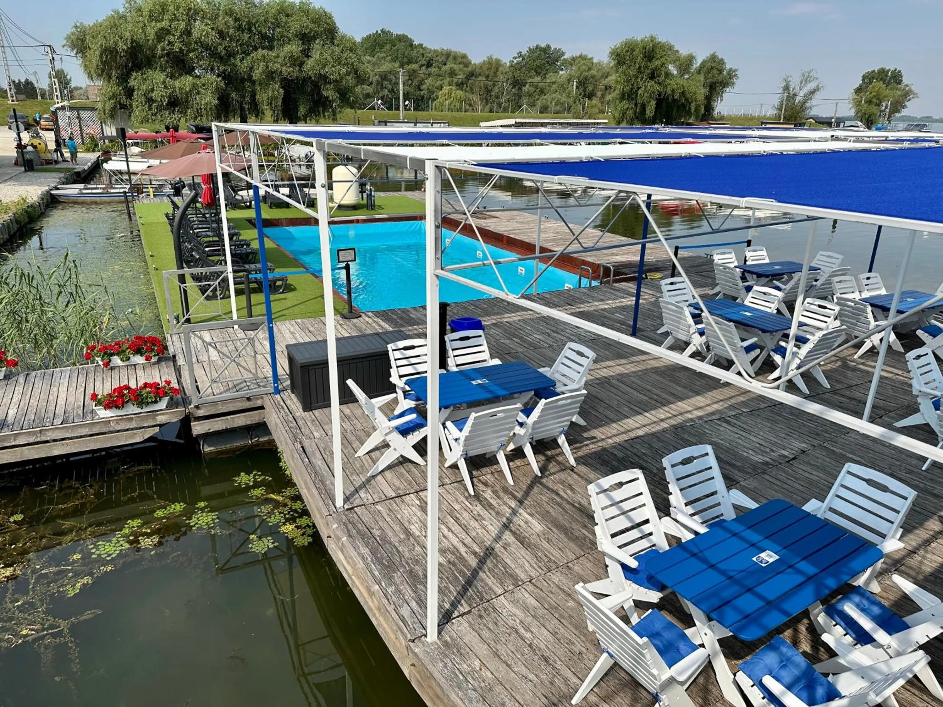 Beach in Tündérfátyol