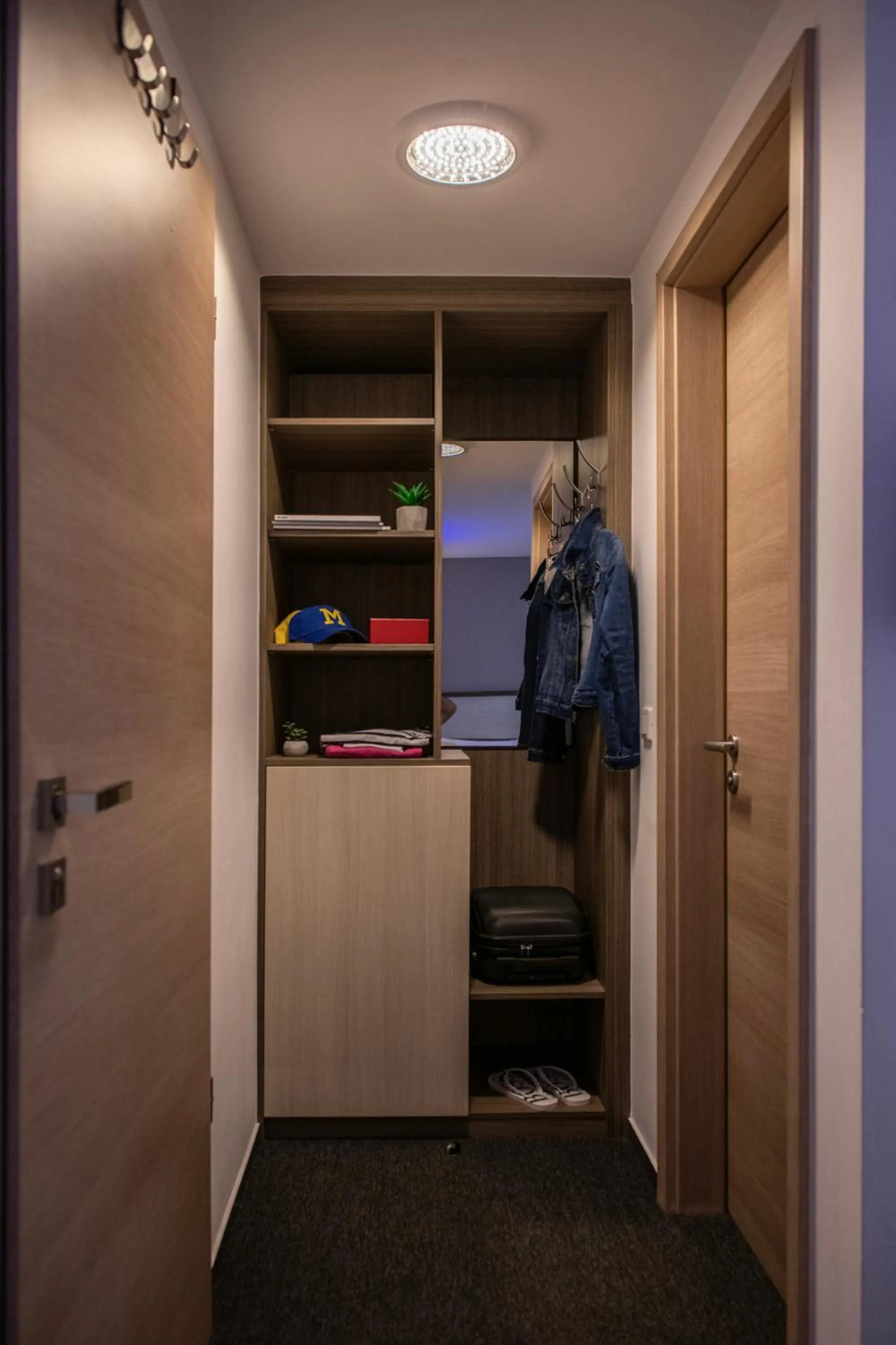 Photo of the whole room in Tündérfátyol