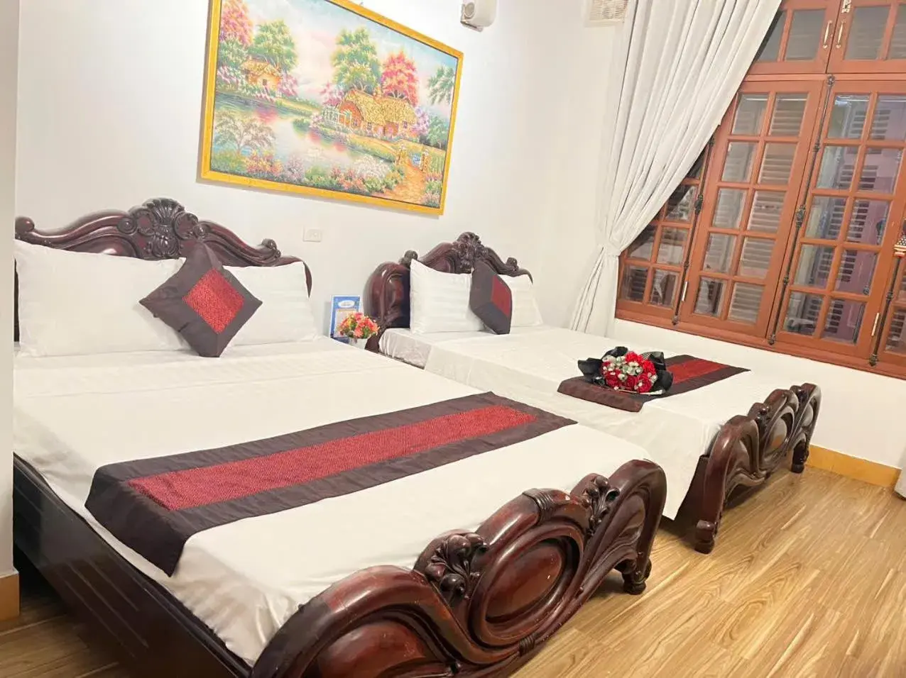Standard Queen Room with Two Queen Beds in Okaeri Homestay Standard Queen Room with Two Queen Beds in Okaeri Homestay