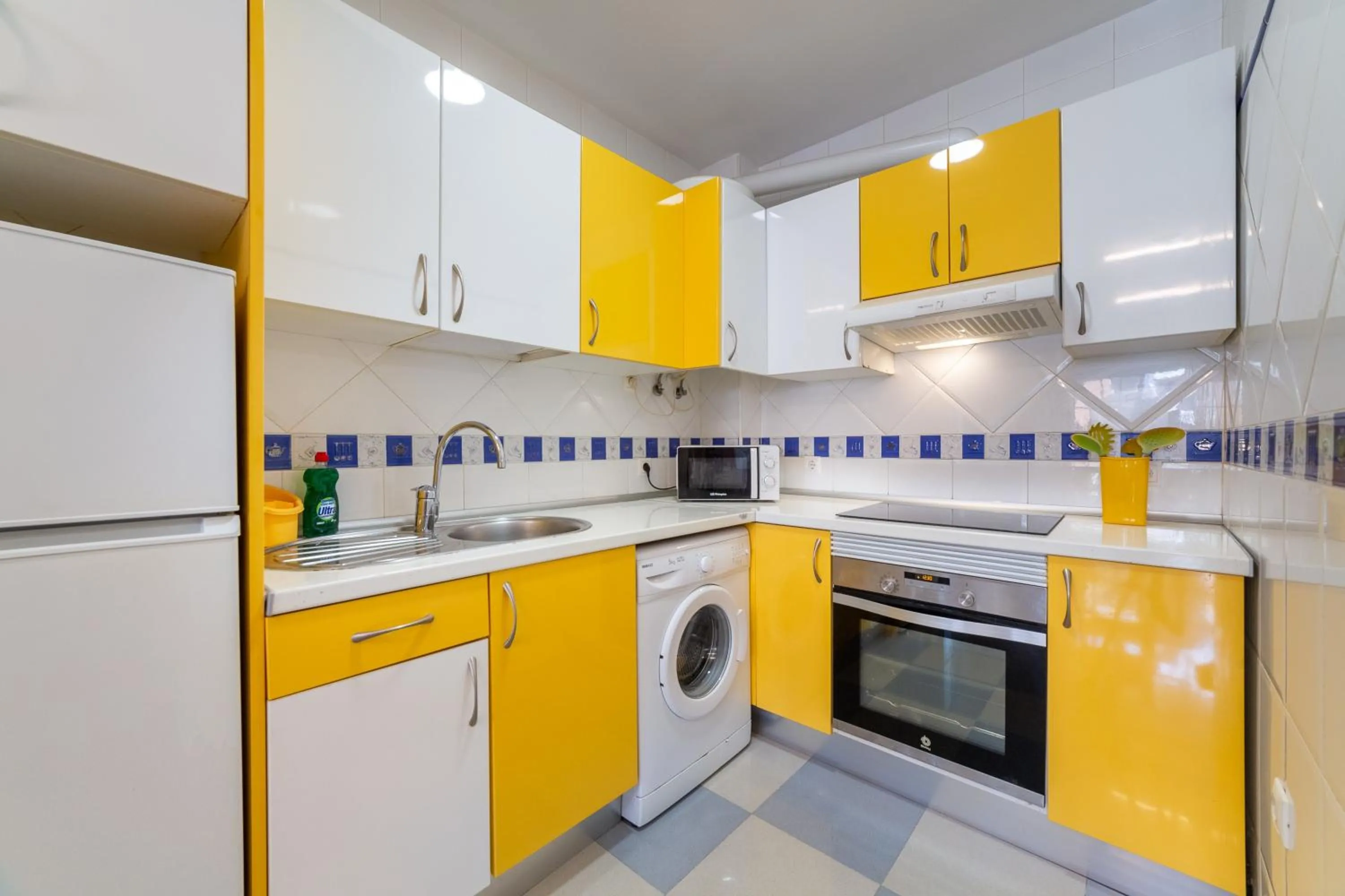 Kitchen or kitchenette in Apartamento Esbamar Vi