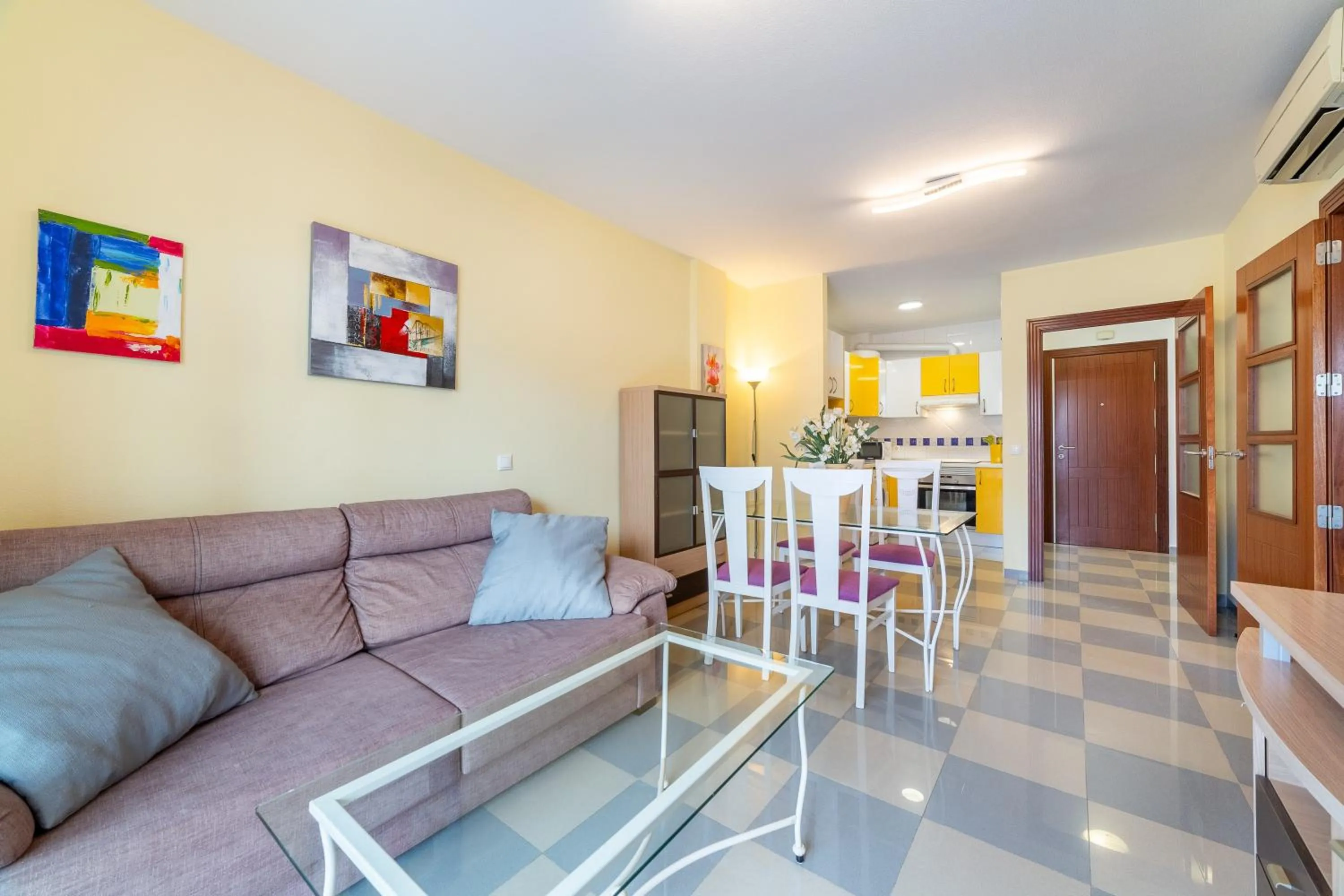 Property building in Apartamento Esbamar Vi