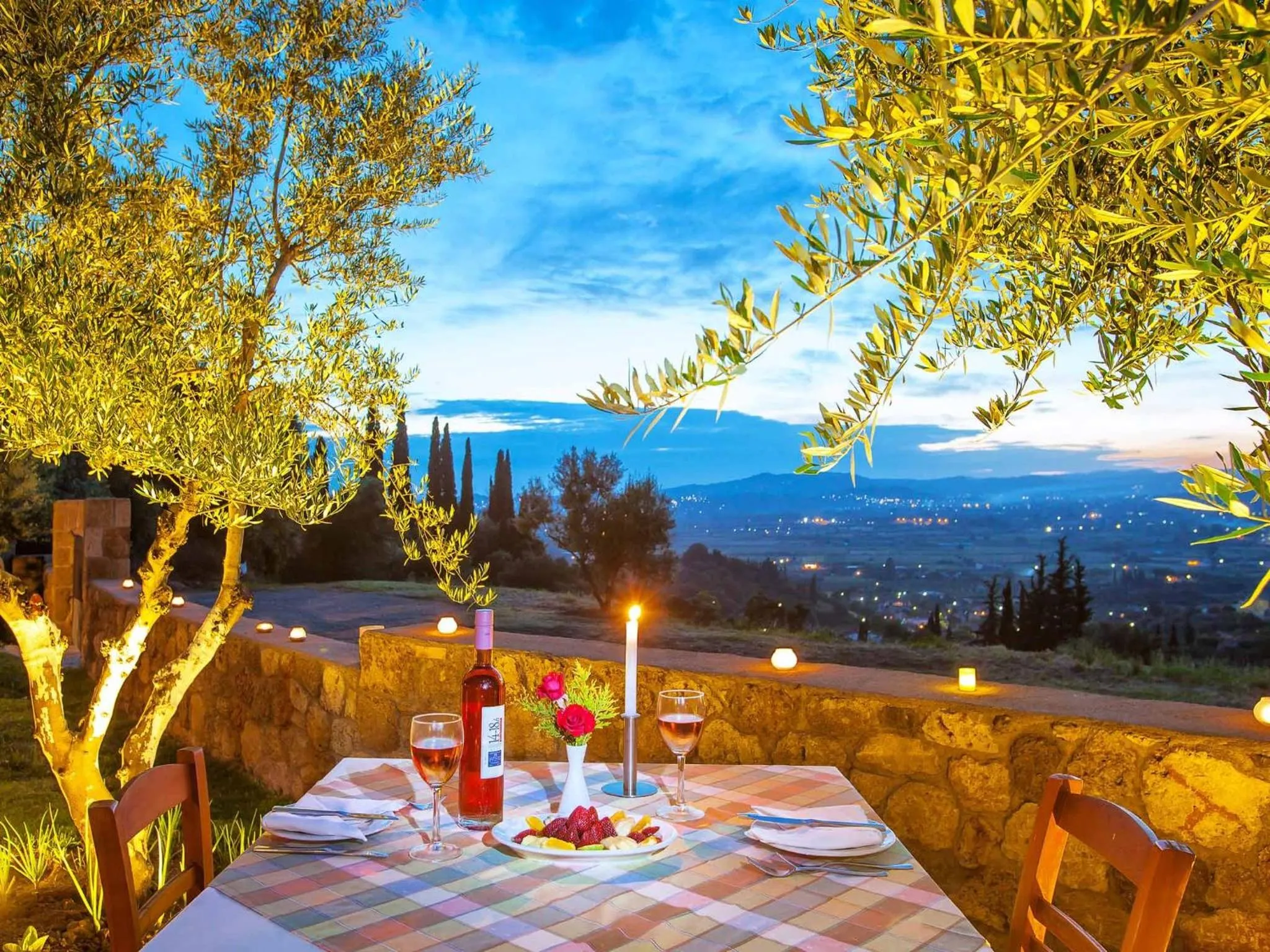 Restaurant/places to eat in Hotel Europa Olympia