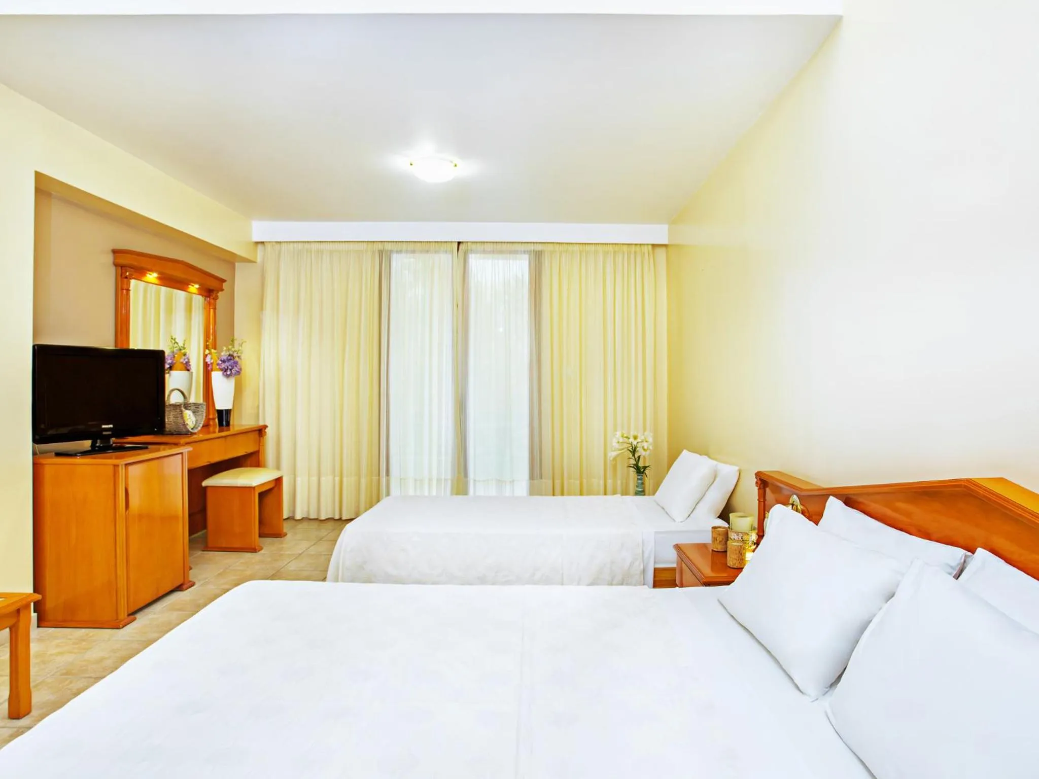 Bedroom, Bed in Hotel Europa Olympia