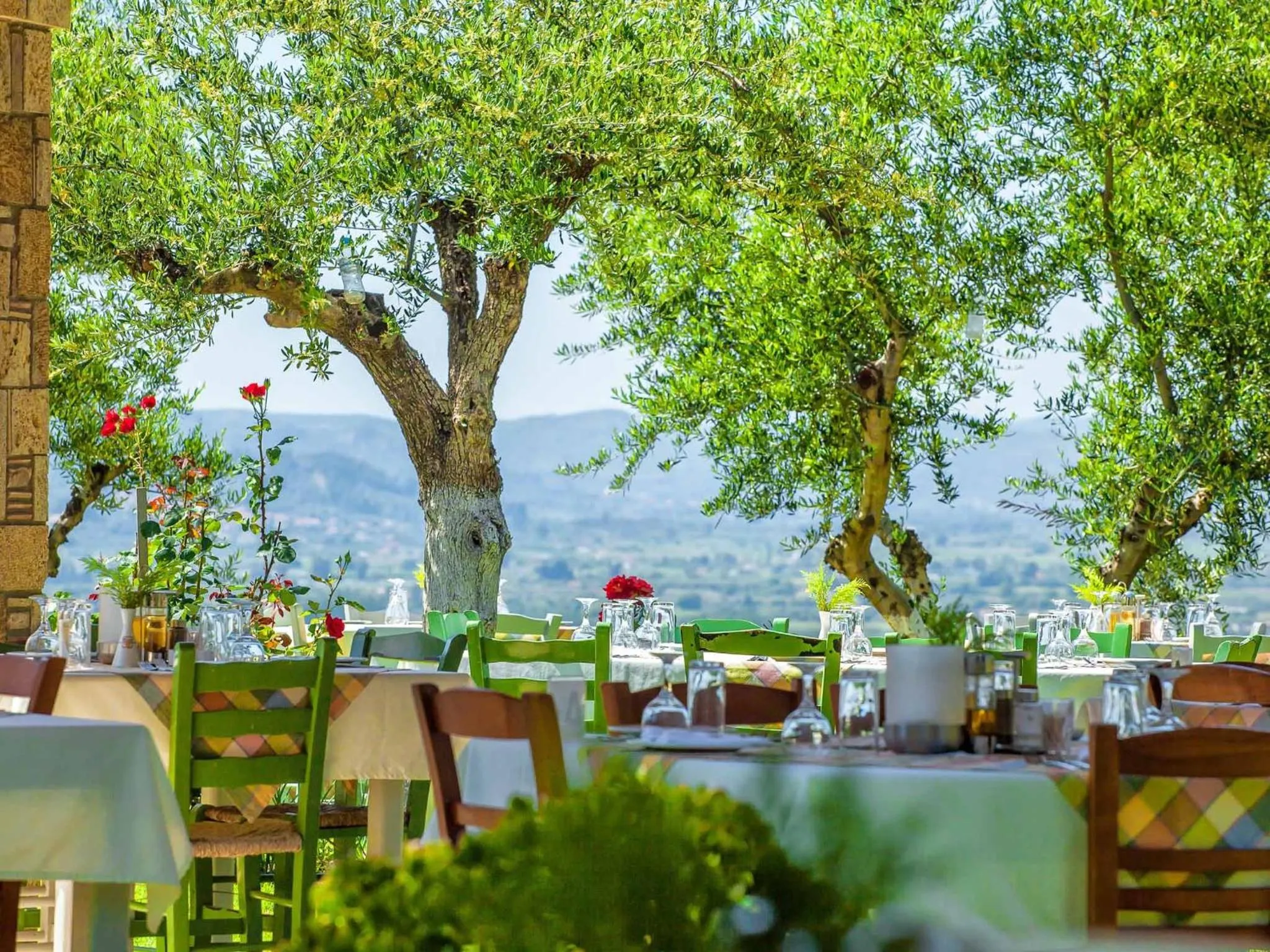 Patio in Hotel Europa Olympia