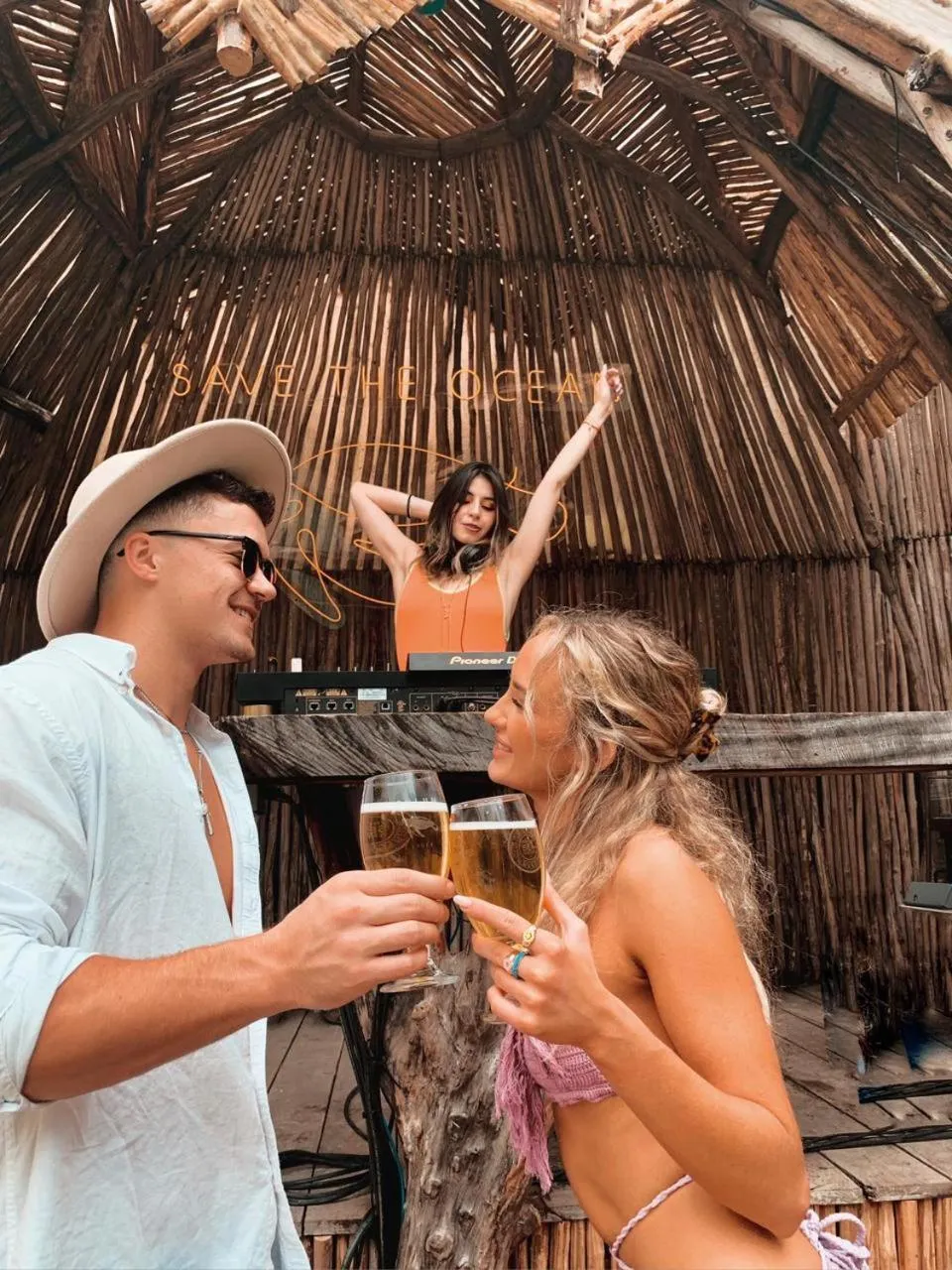 Food and drinks in CervecerIa Tulum Boutique Hotel & Beer Spa