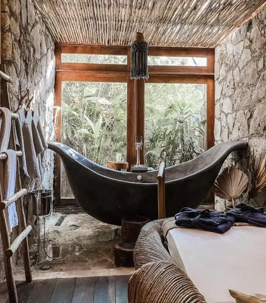 Hot Tub in CervecerIa Tulum Boutique Hotel & Beer Spa