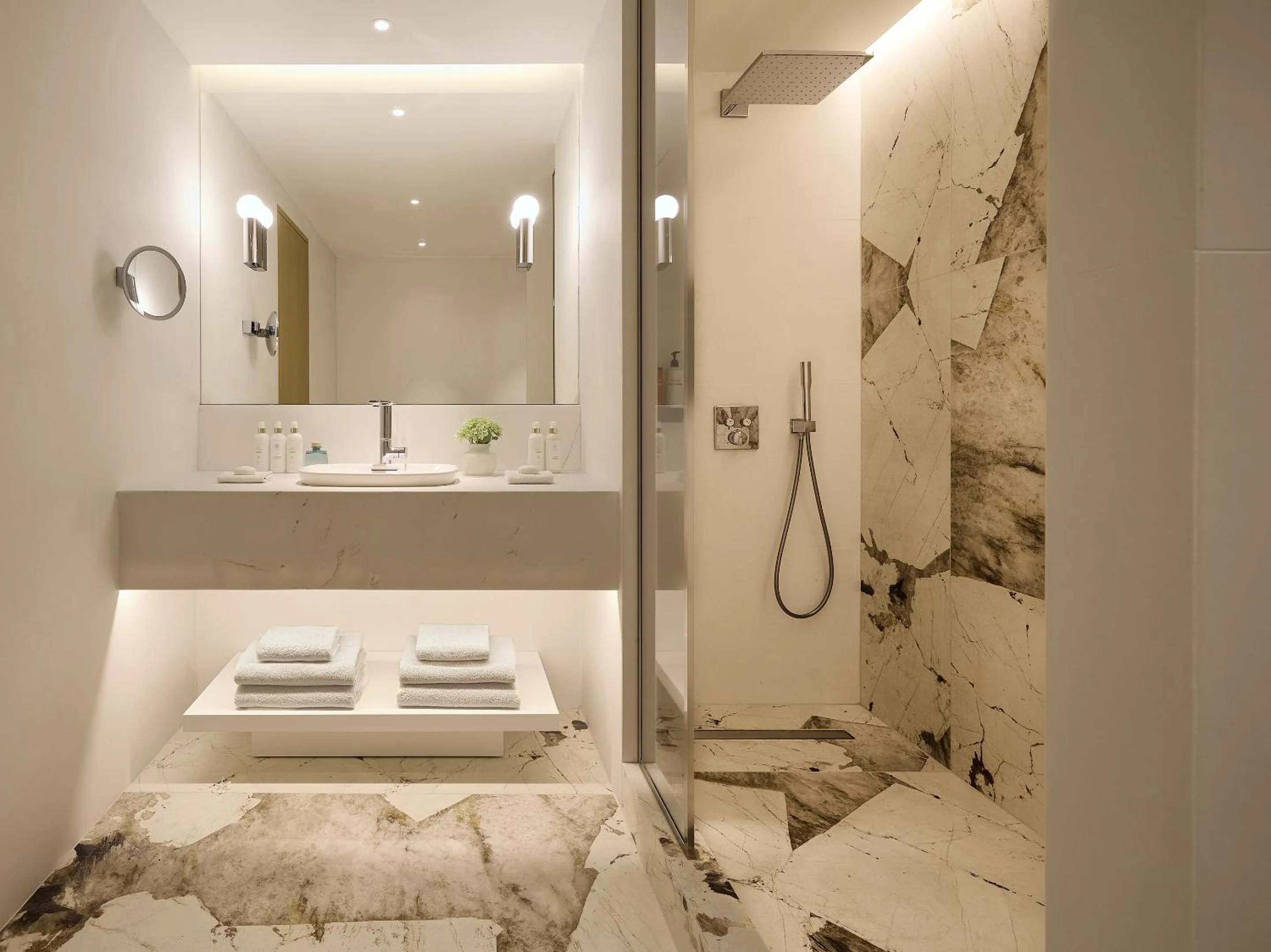 Bathroom in Vouliagmeni Suites