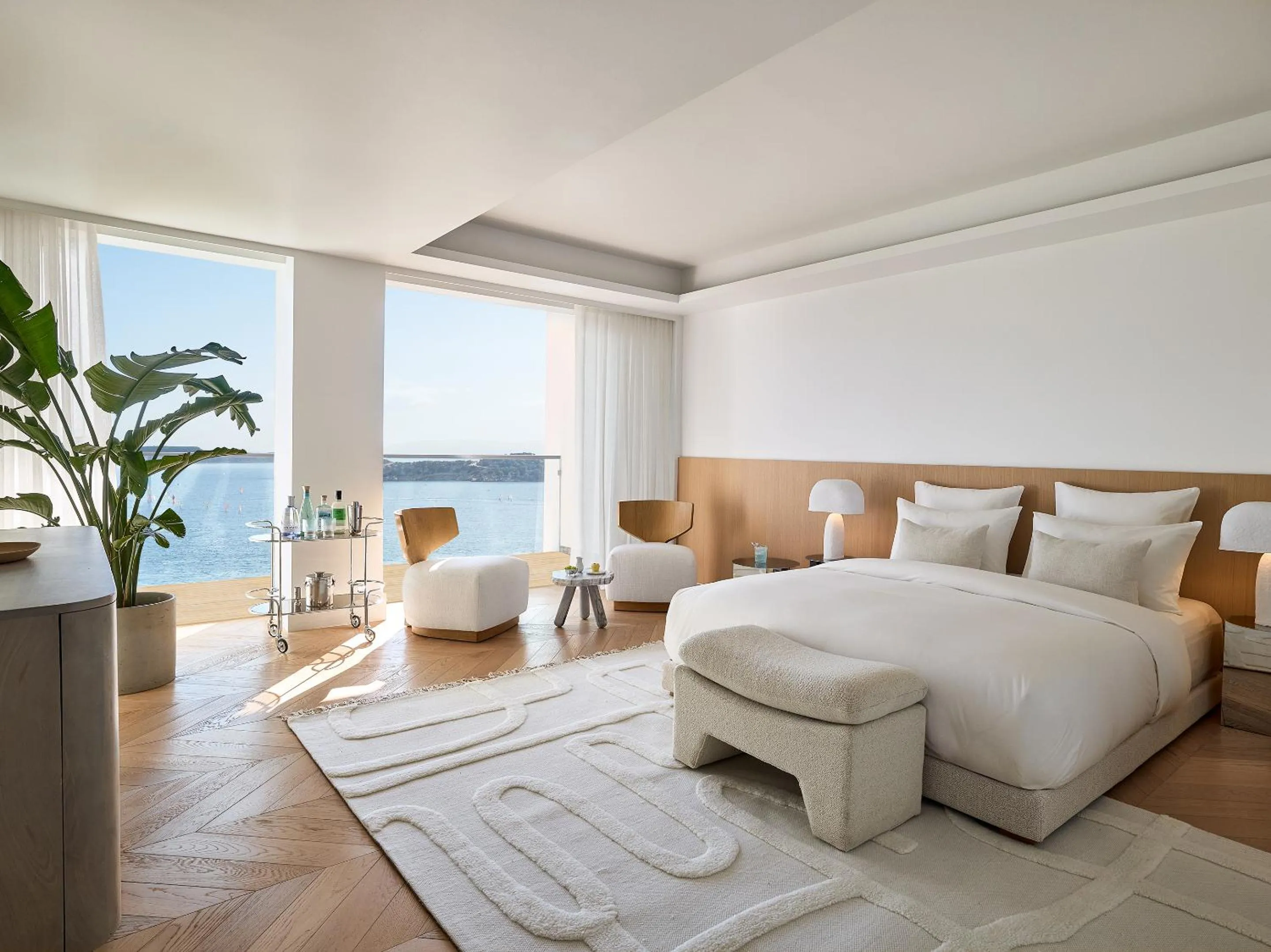 Photo of the whole room, Bed in Vouliagmeni Suites