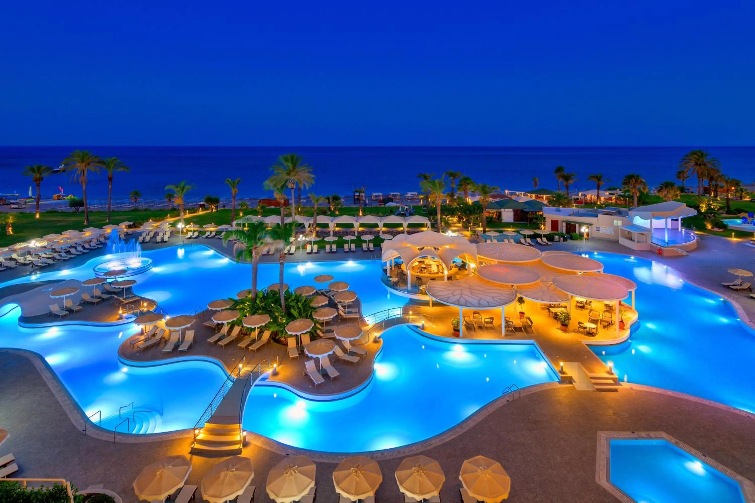 Swimming pool in Rodos Palladium Leisure & Wellness