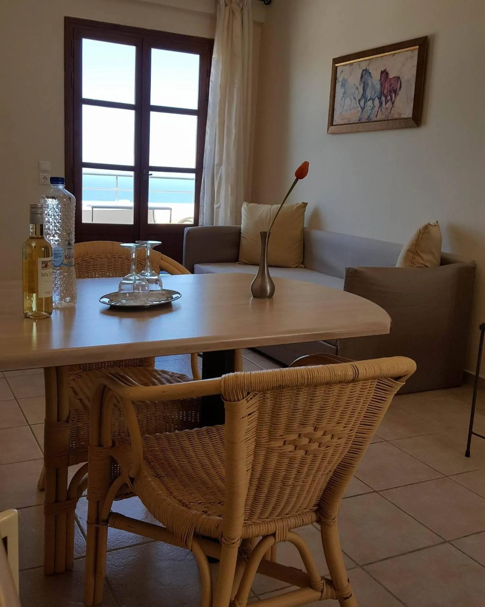 TV and multimedia in Amazones Village Suites