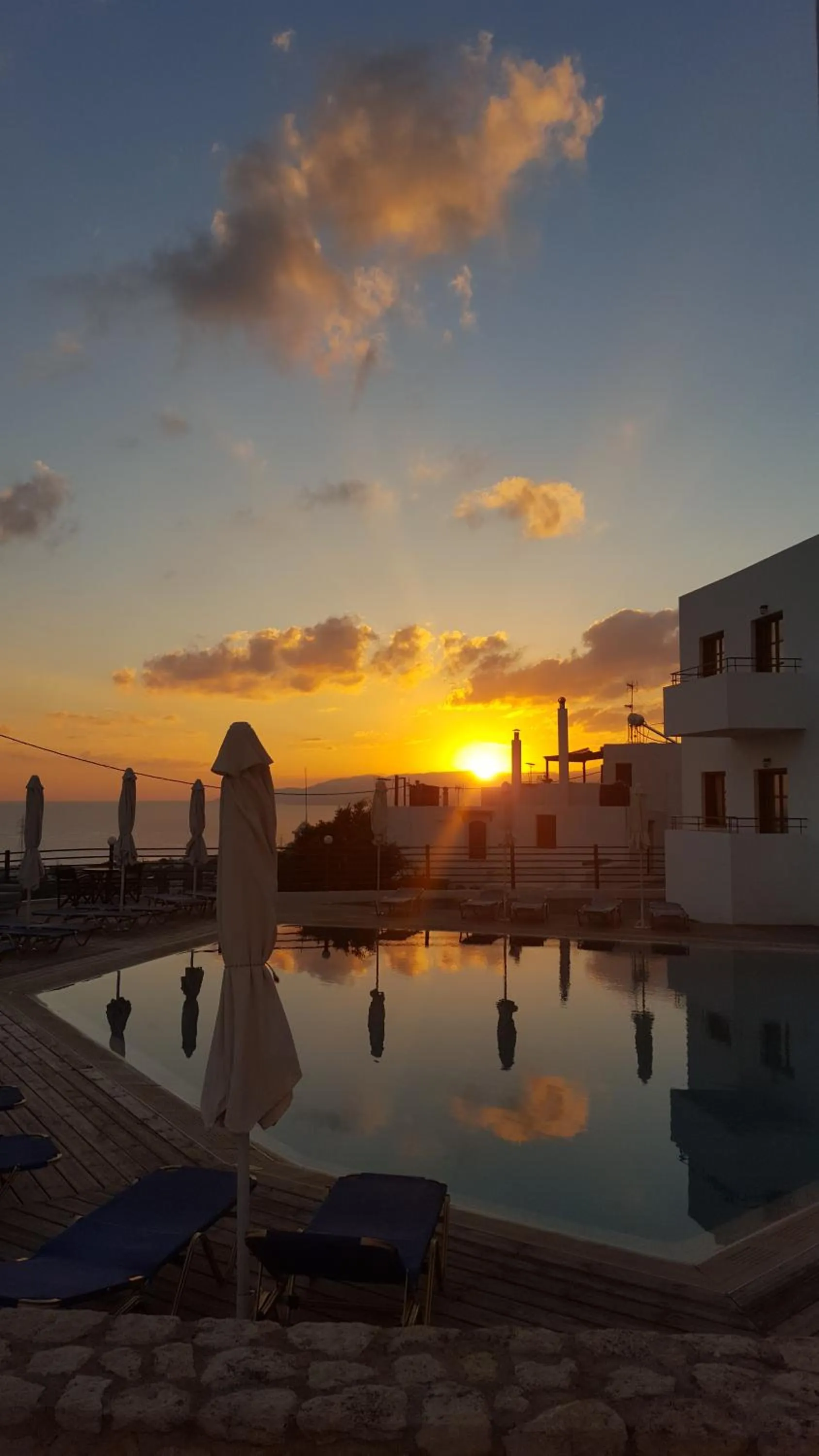 Swimming pool in Amazones Village Suites