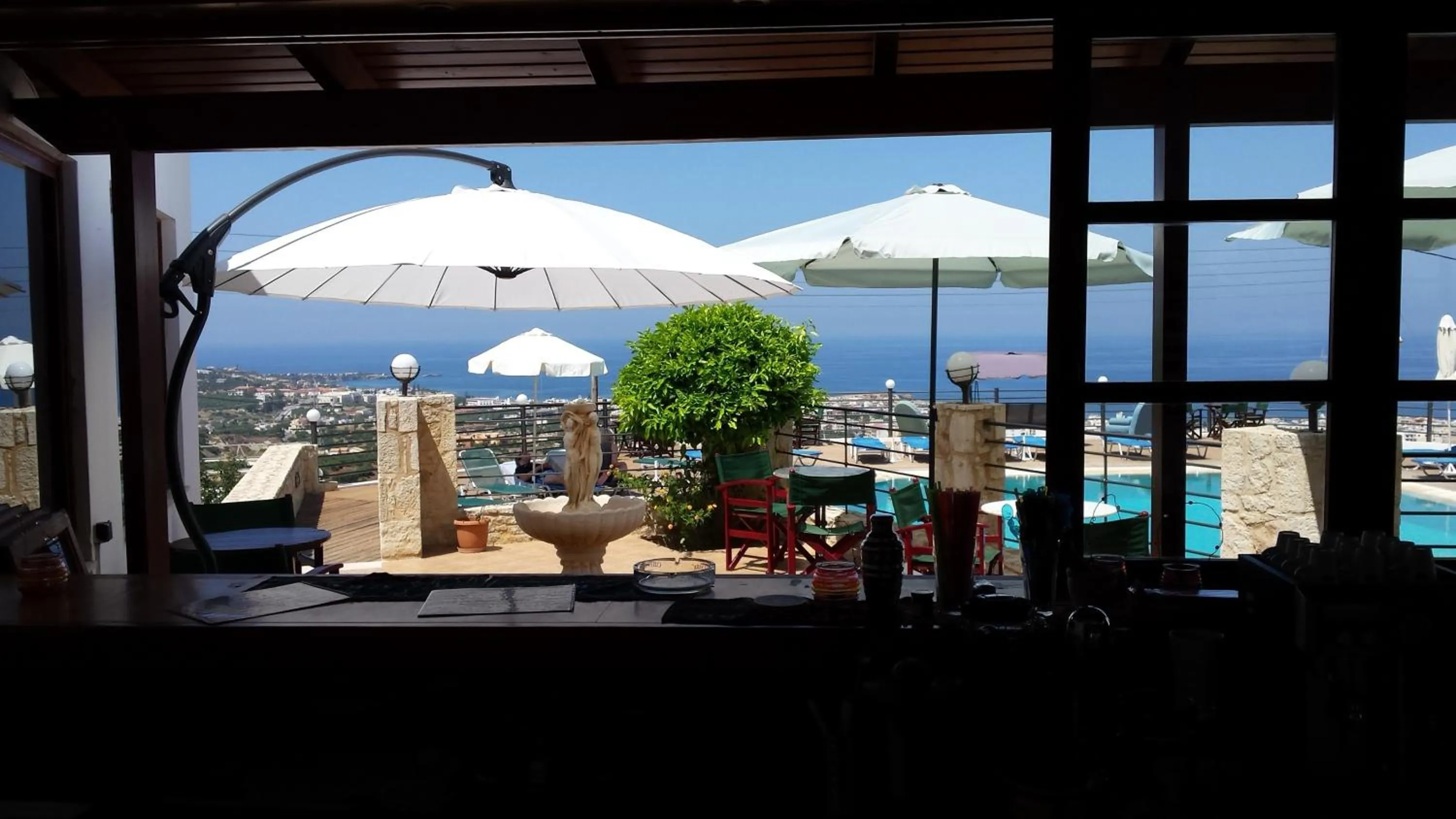 Lounge or bar in Amazones Village Suites