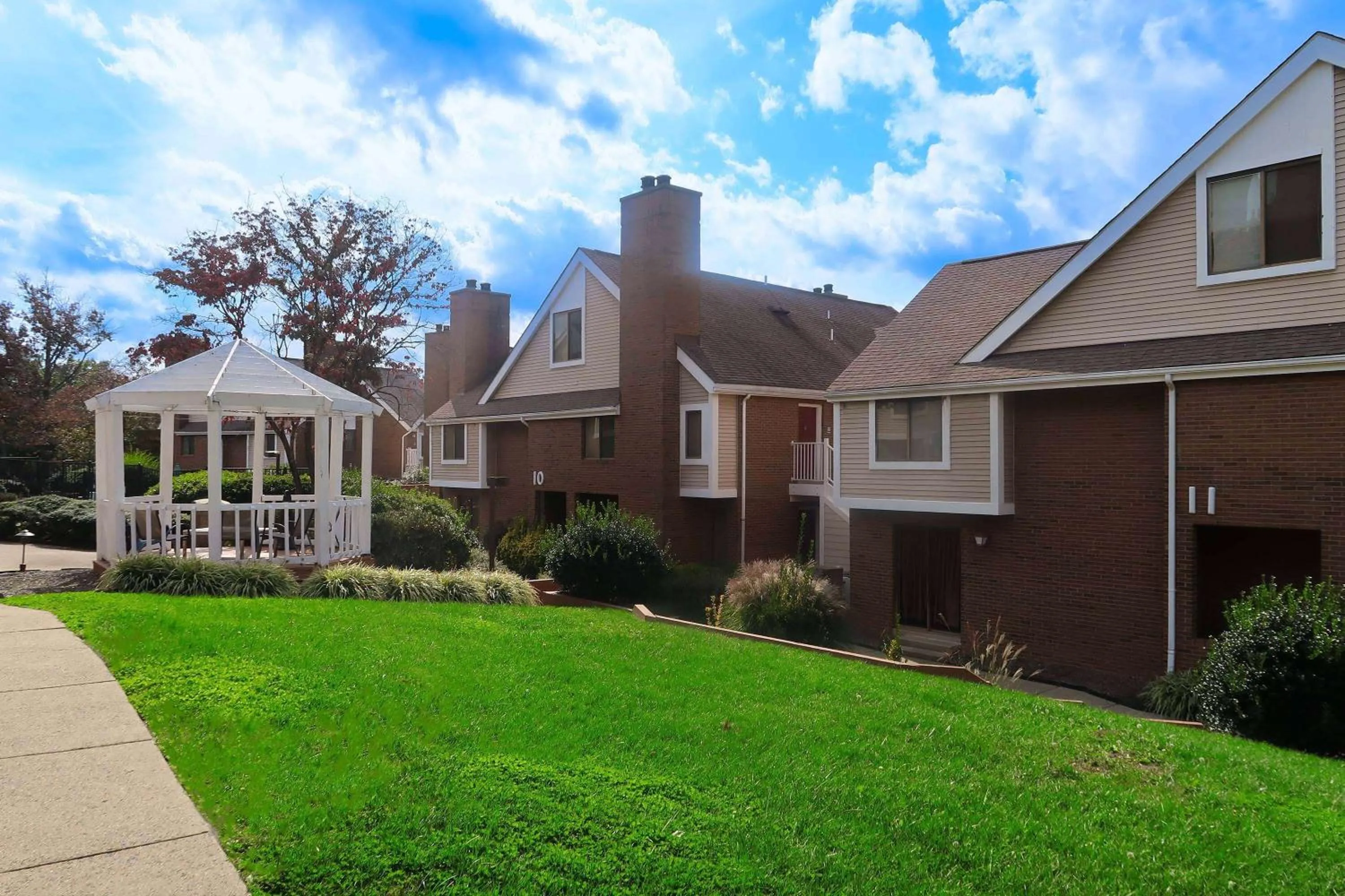 Property building in Tysons Corner Suites, A Baymont by Wyndham