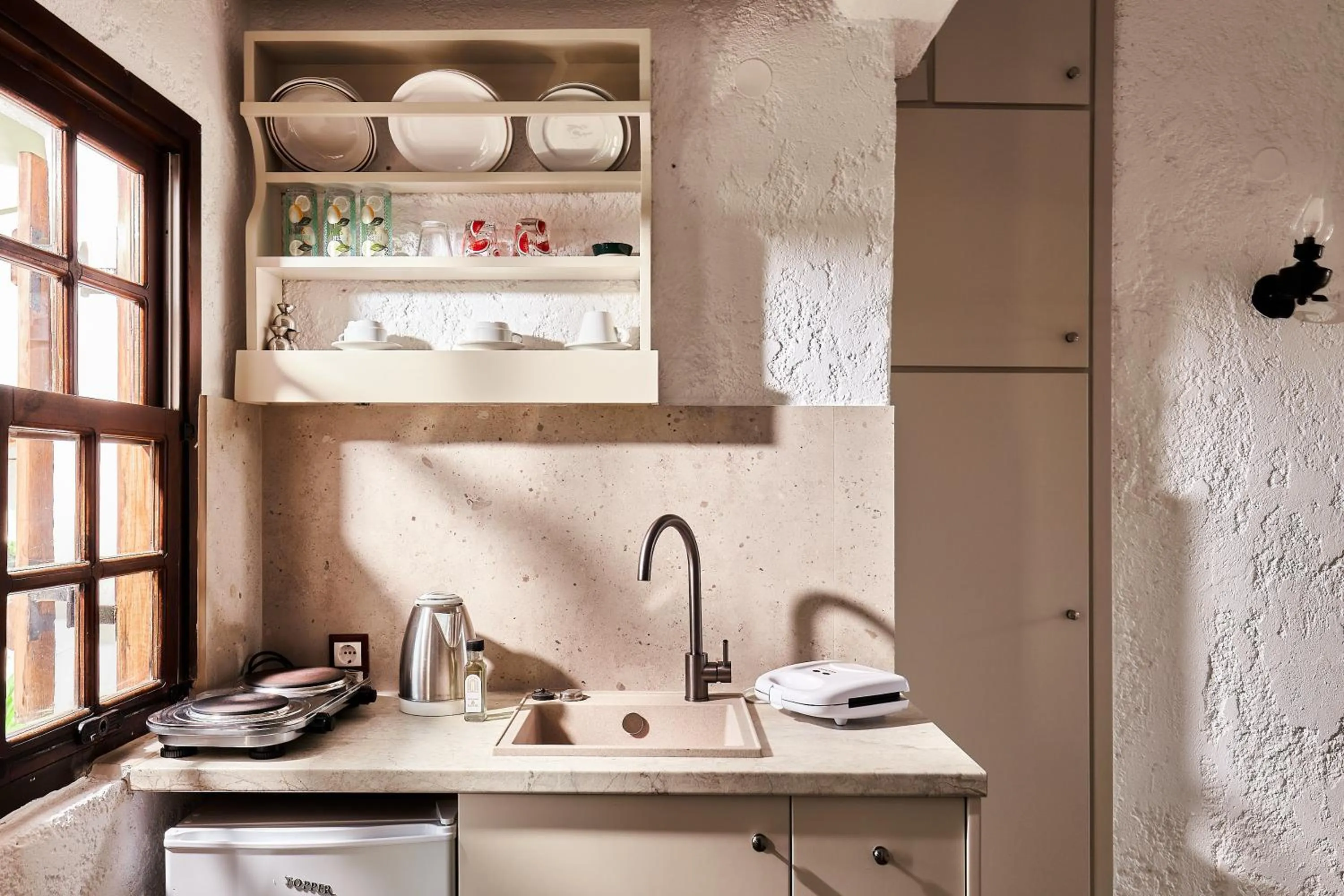 Kitchen or kitchenette in Mila Malia Studios Hotel