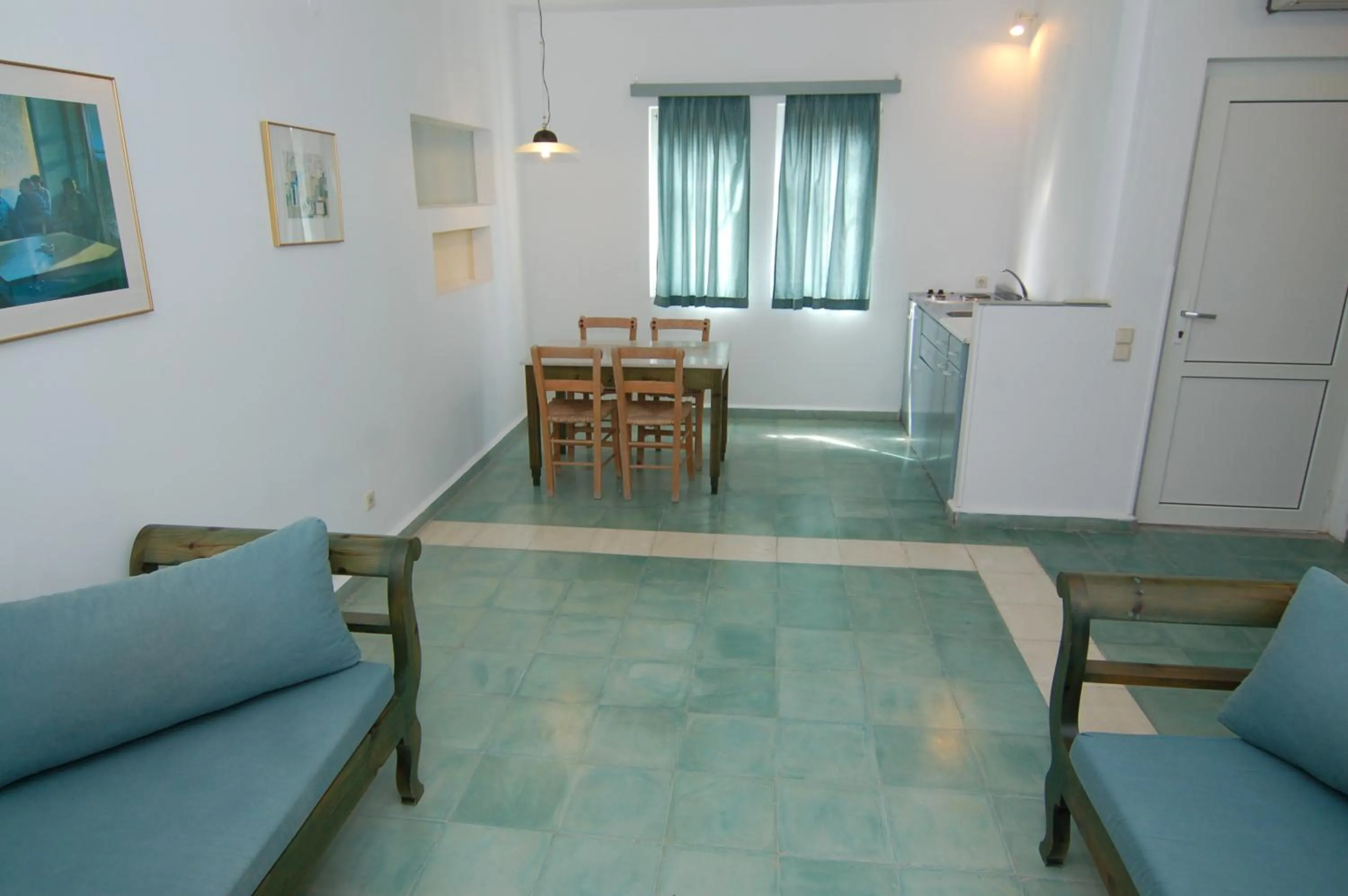 Kitchen or kitchenette in Panselinos Hotel