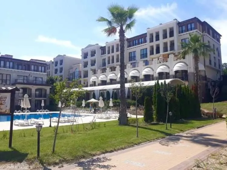 Property Building in Апартамент в Green Life Beach Resort Sozopol