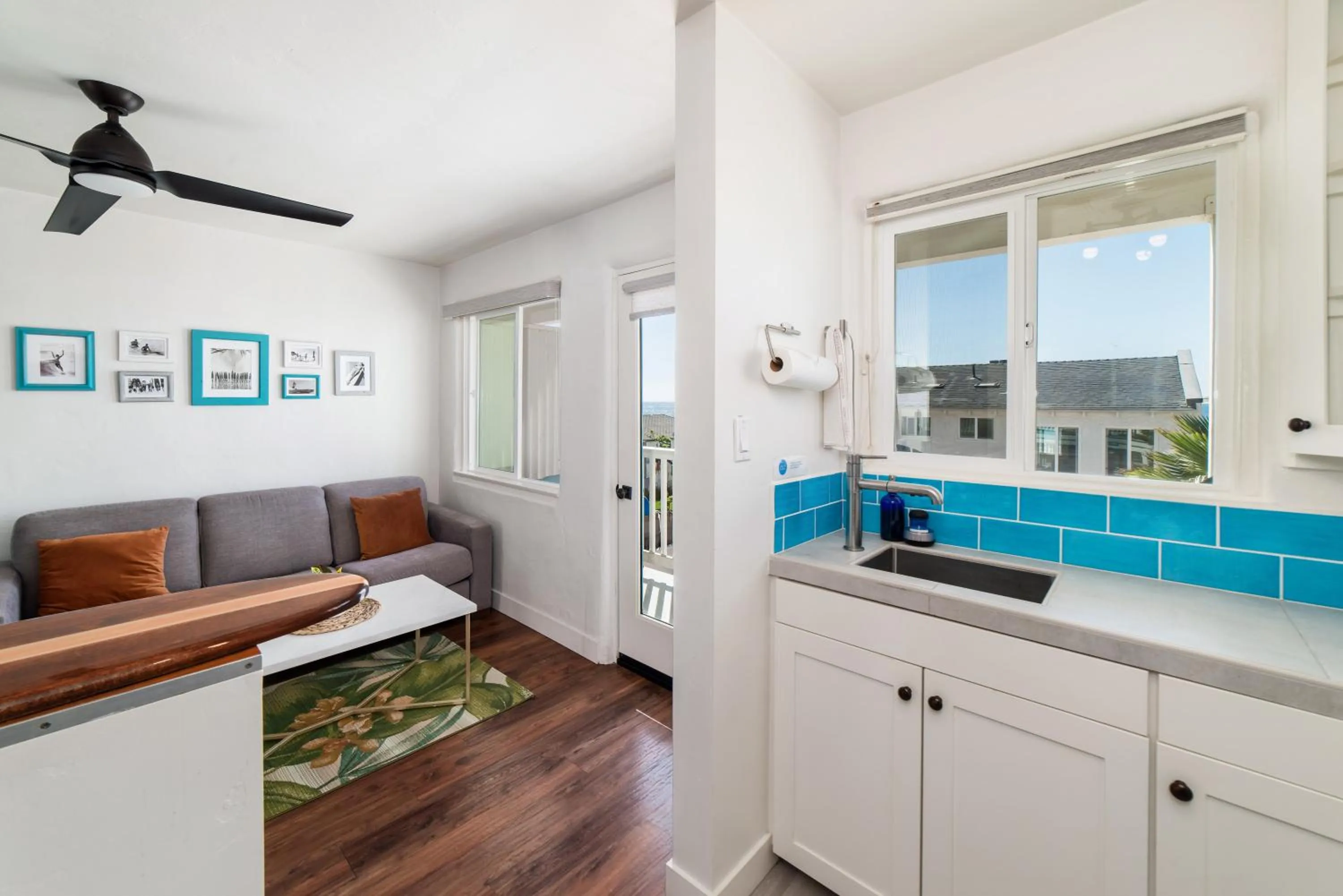 Kitchen or kitchenette in Pacific Villas