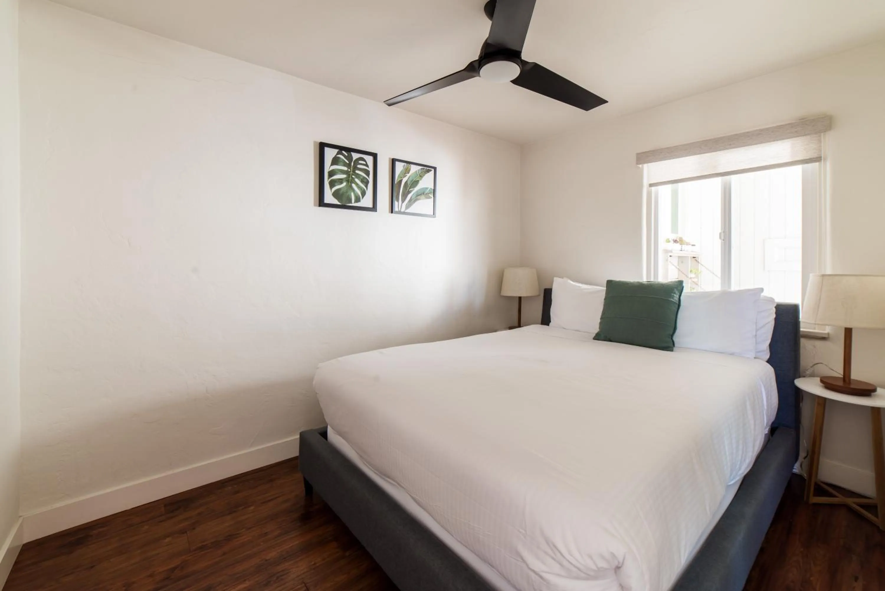 Bedroom, Bed in Pacific Villas