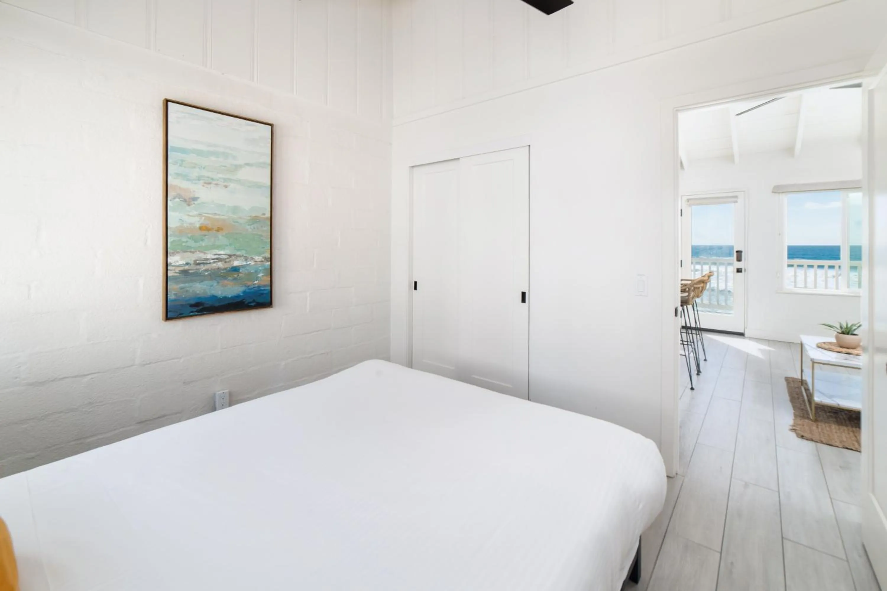 Bedroom, Bed in Pacific Villas