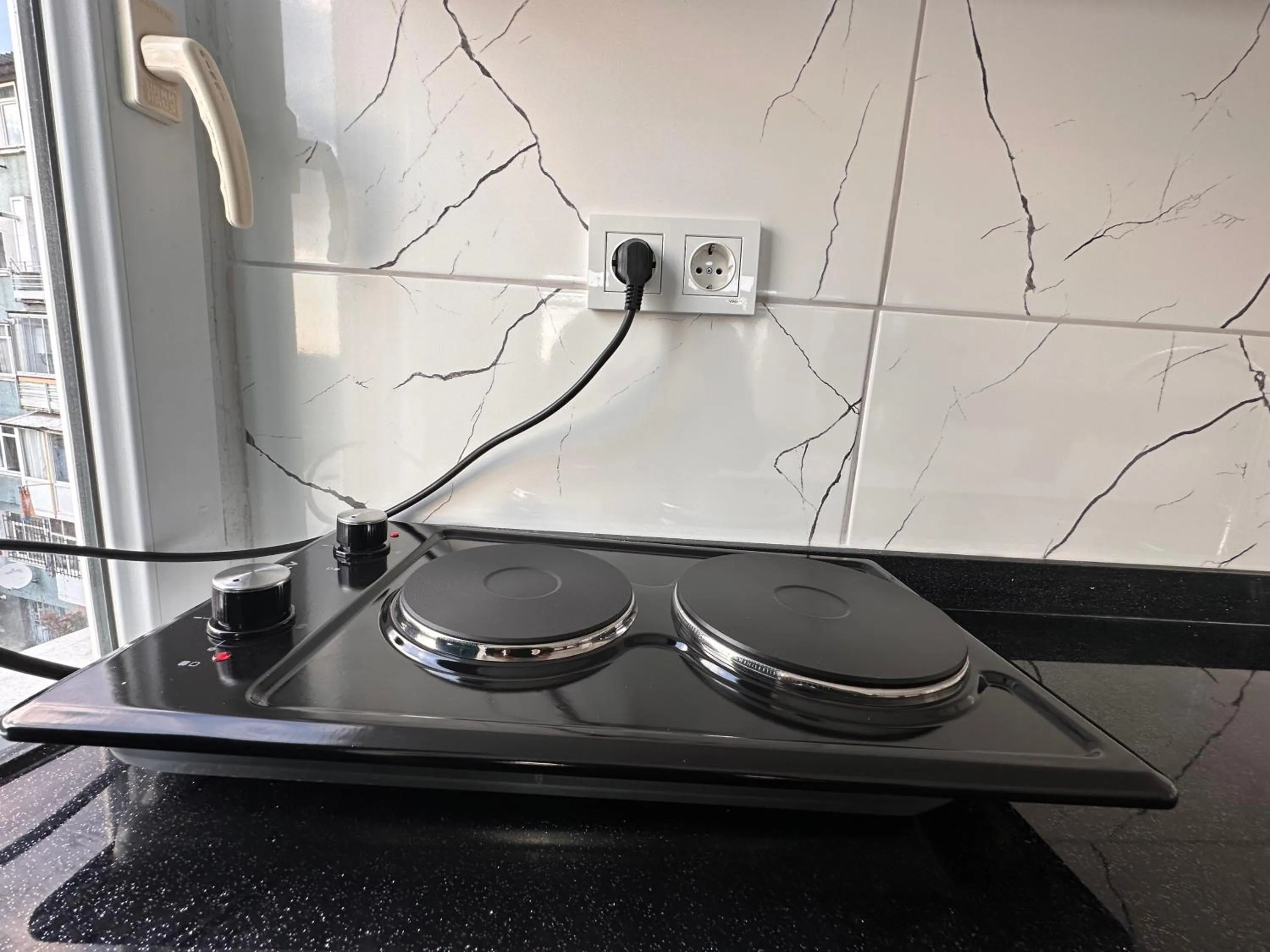 stove in Asparagus HOTEL & SUITES OLD CITY