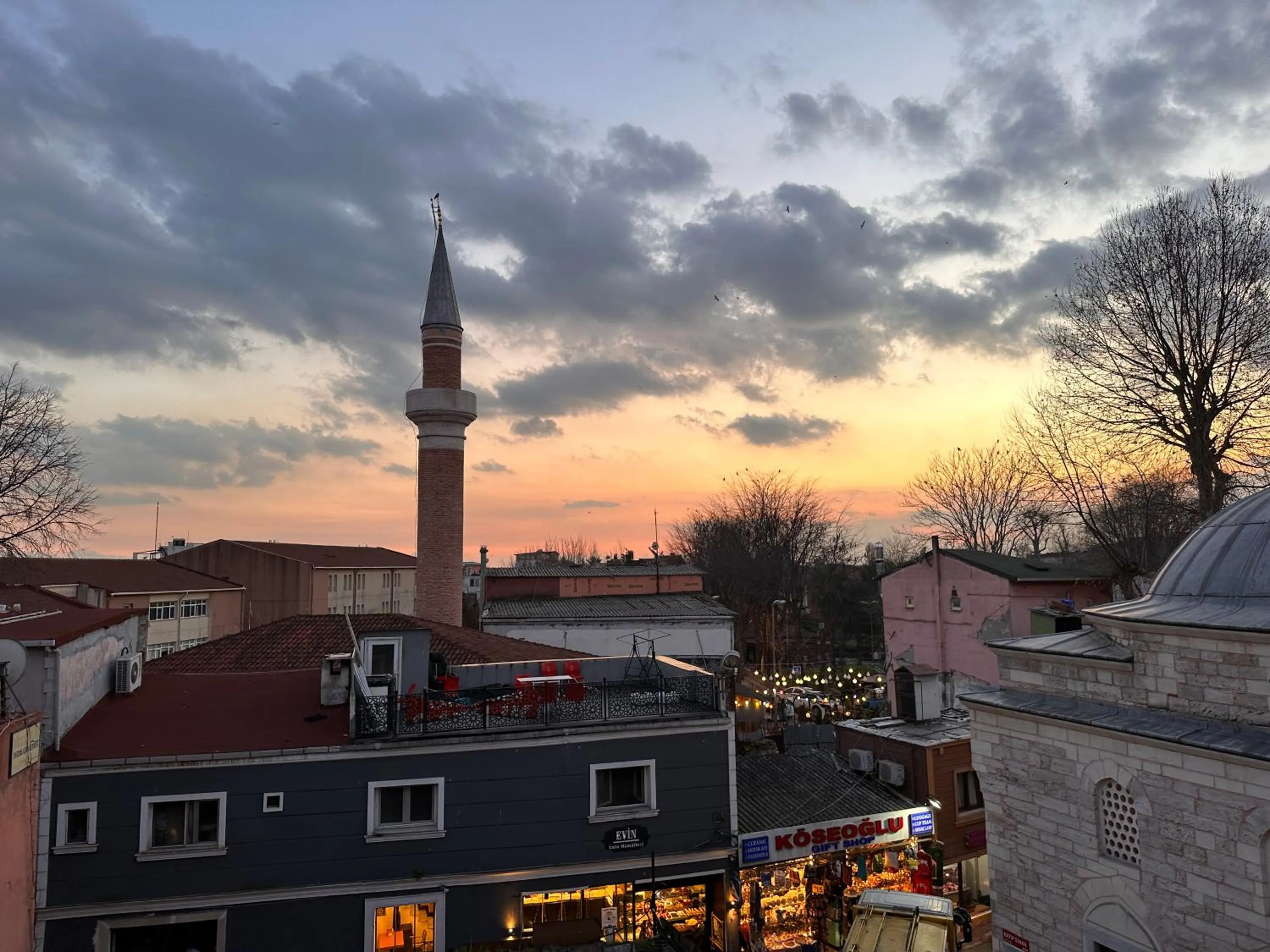 City view in Asparagus HOTEL & SUITES OLD CITY