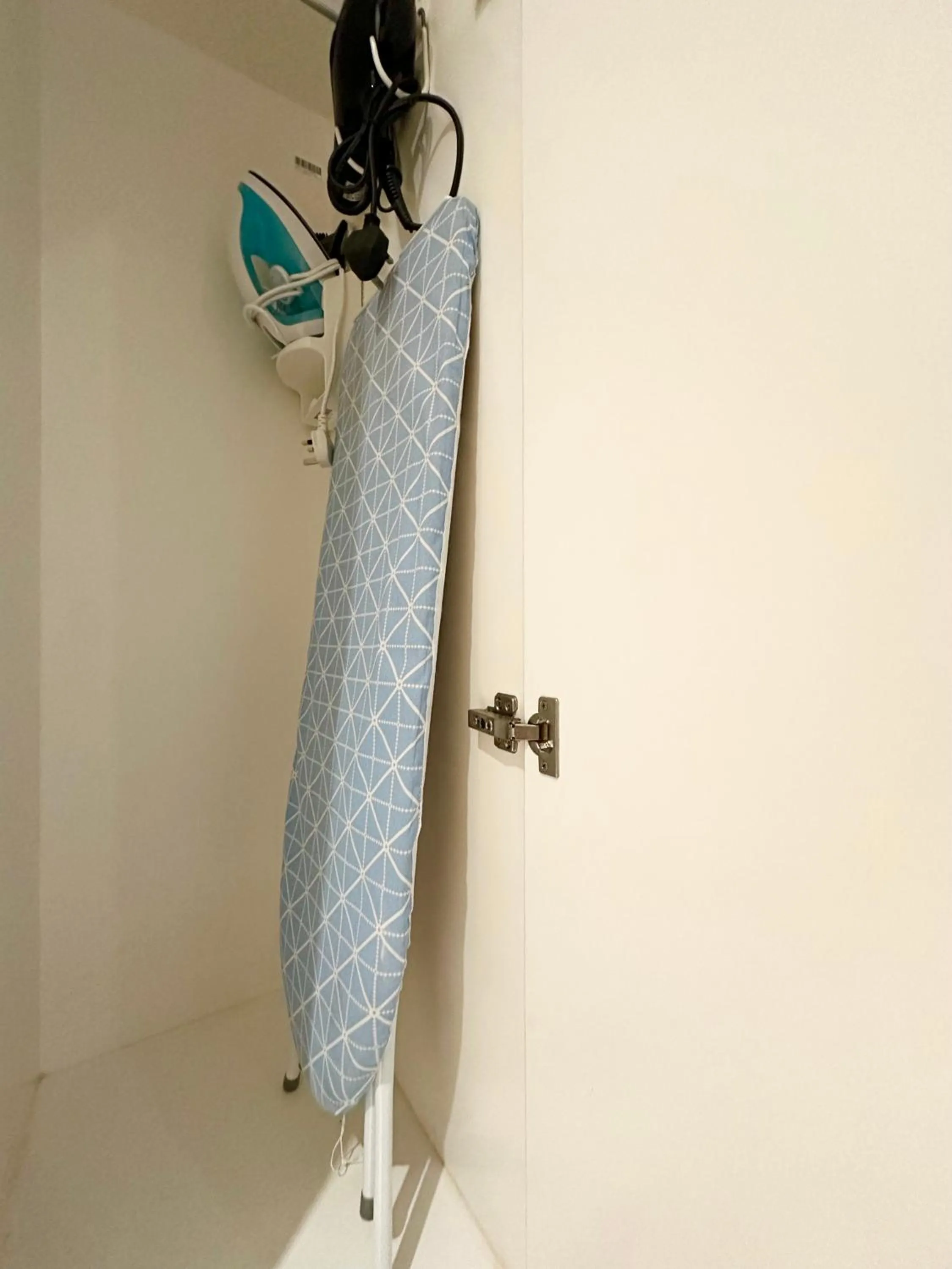 furniture in M Centro City Centre @ Gaya Street by Sunset Seaview Vacation Condos