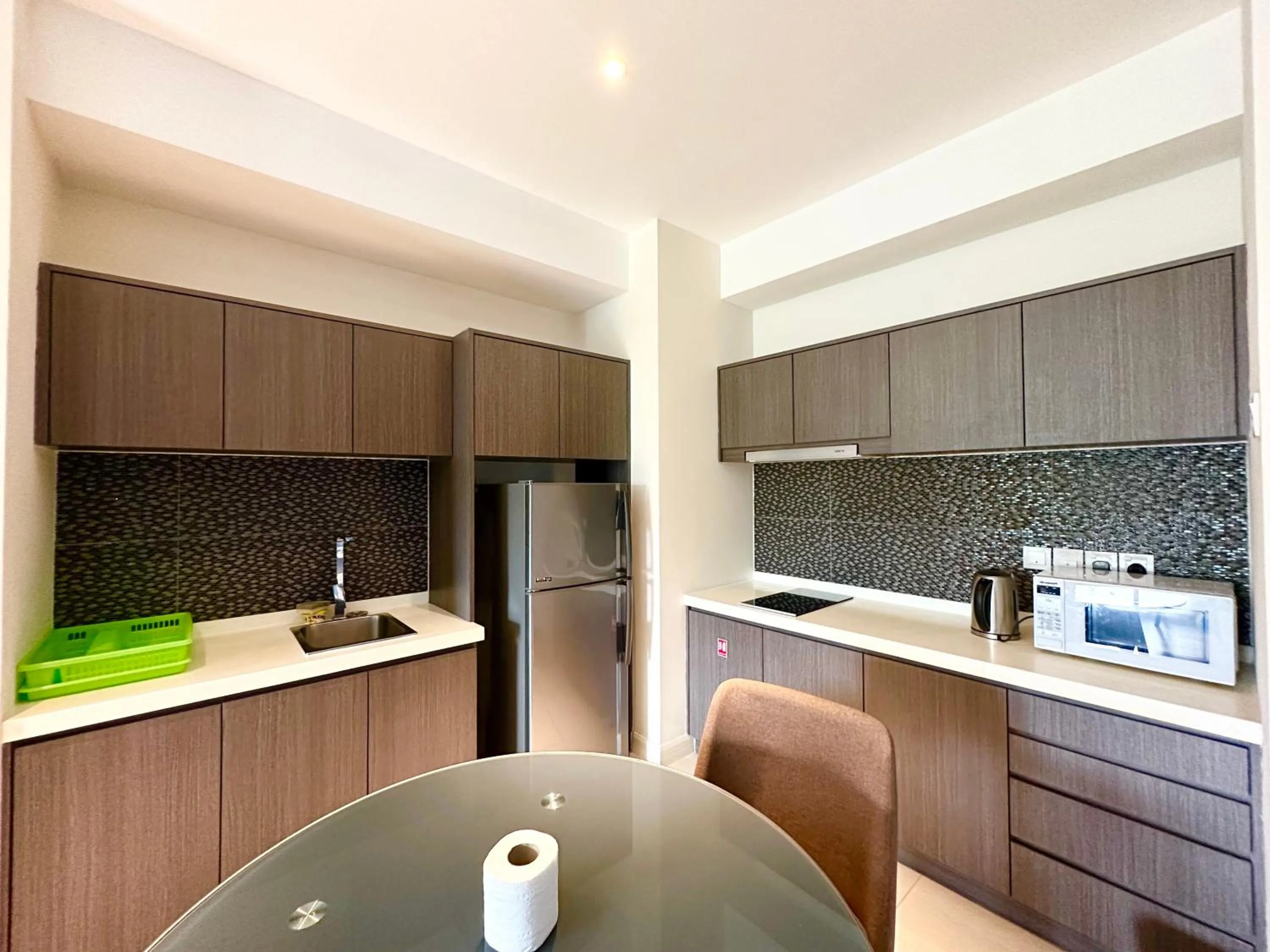 Kitchen or kitchenette in M Centro City Centre @ Gaya Street by Sunset Seaview Vacation Condos