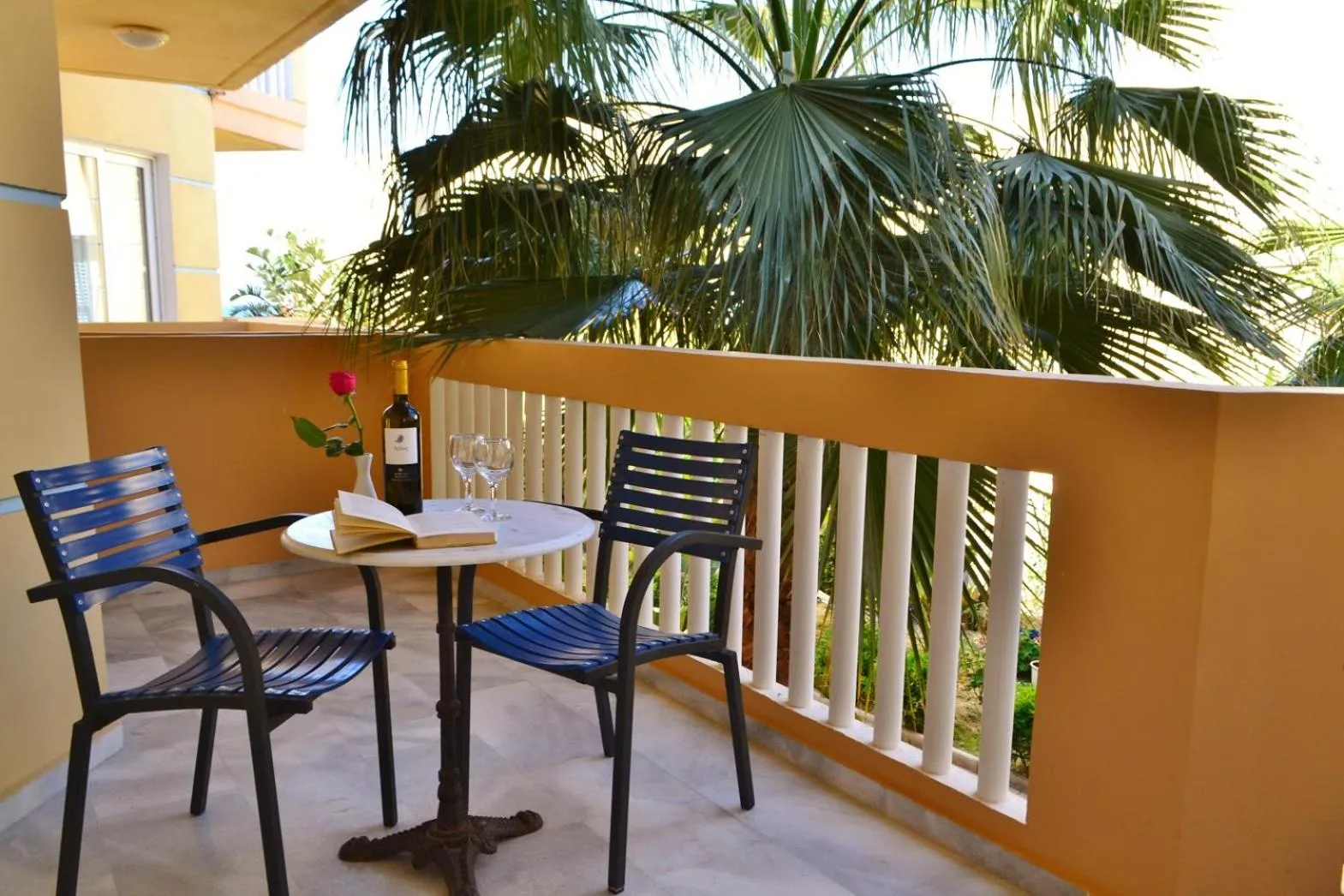 Balcony/Terrace in Futura Hotel