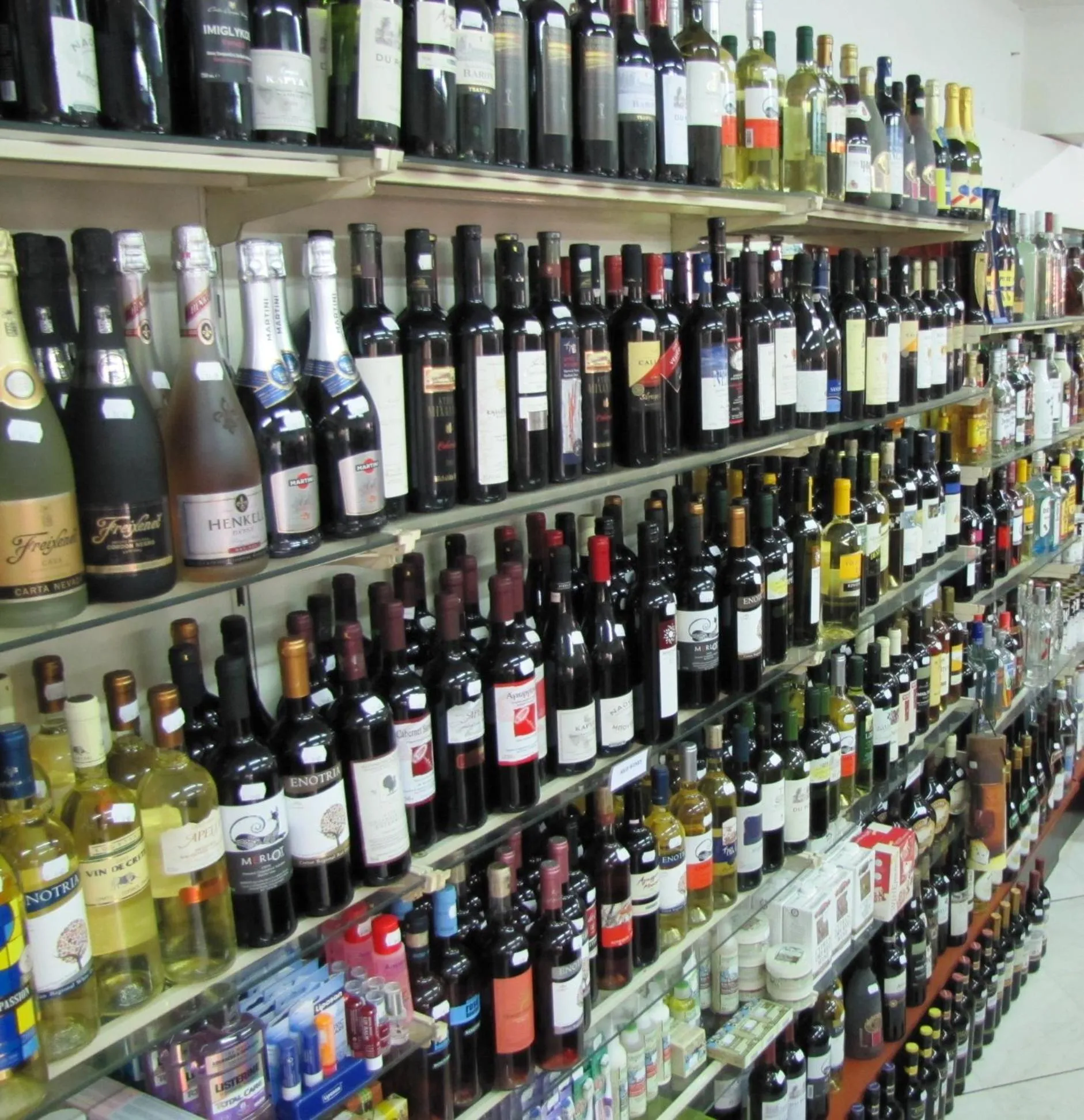 Alcoholic drinks in Futura Hotel