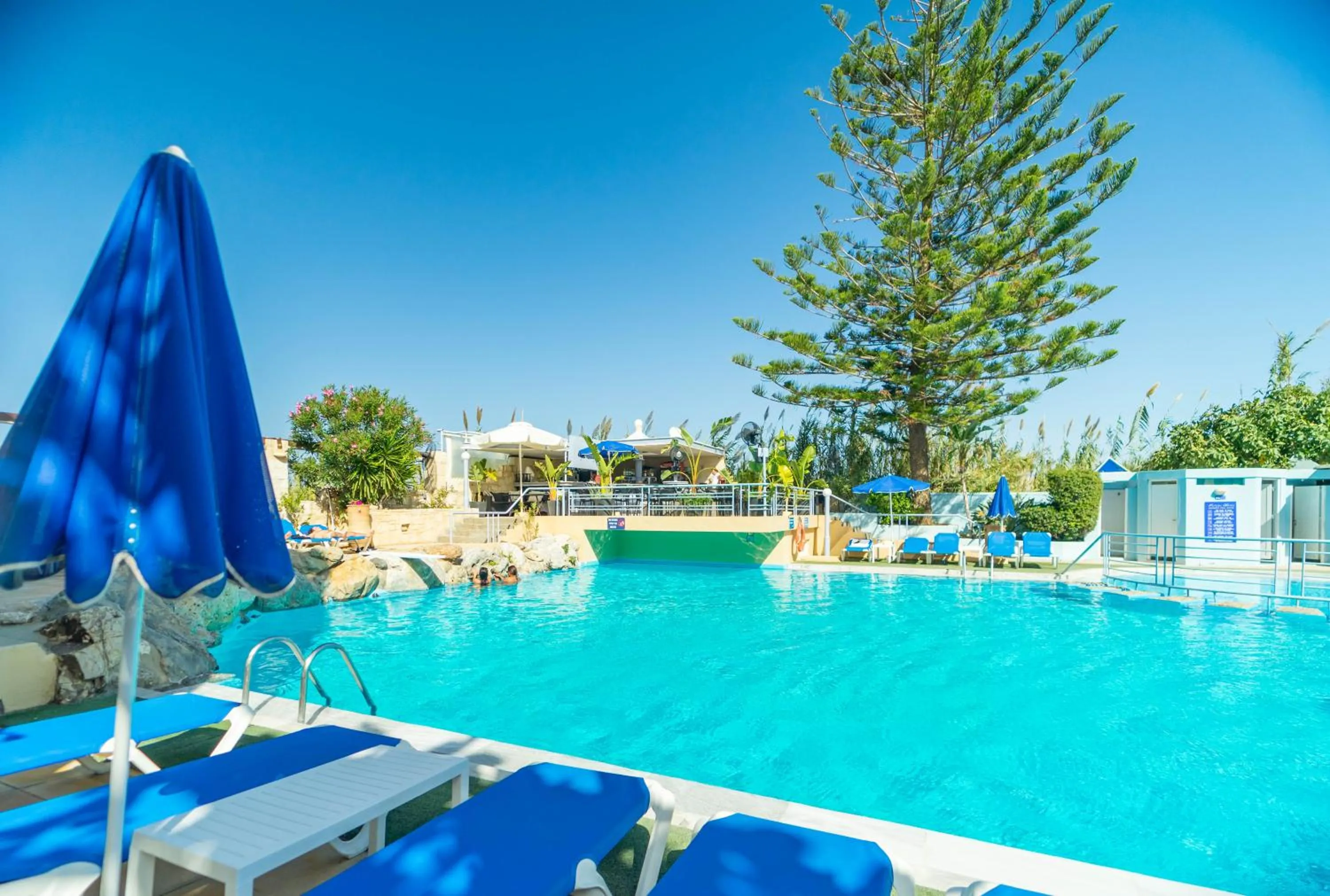 Pool view in Futura Hotel
