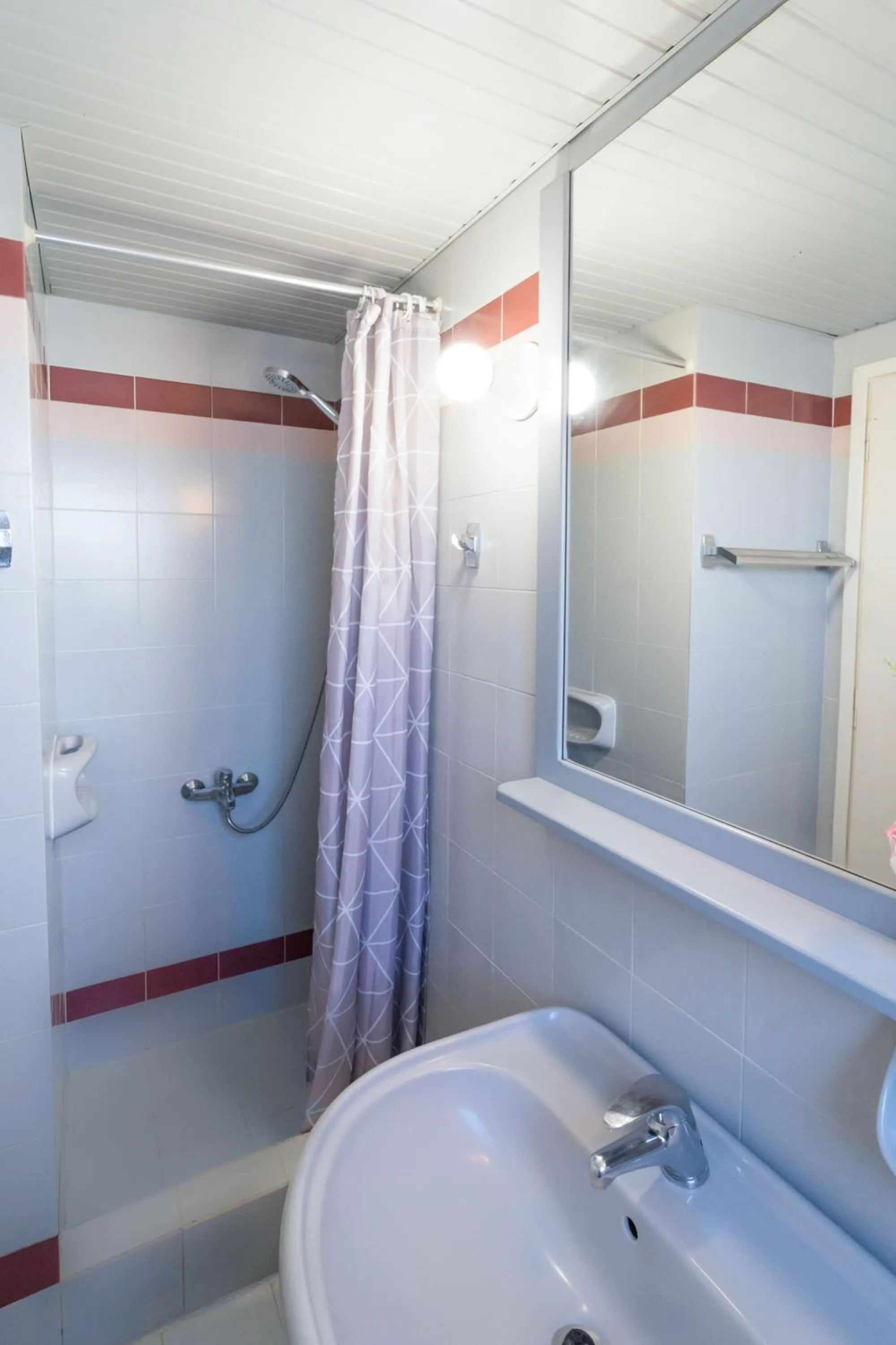 Shower in Futura Hotel