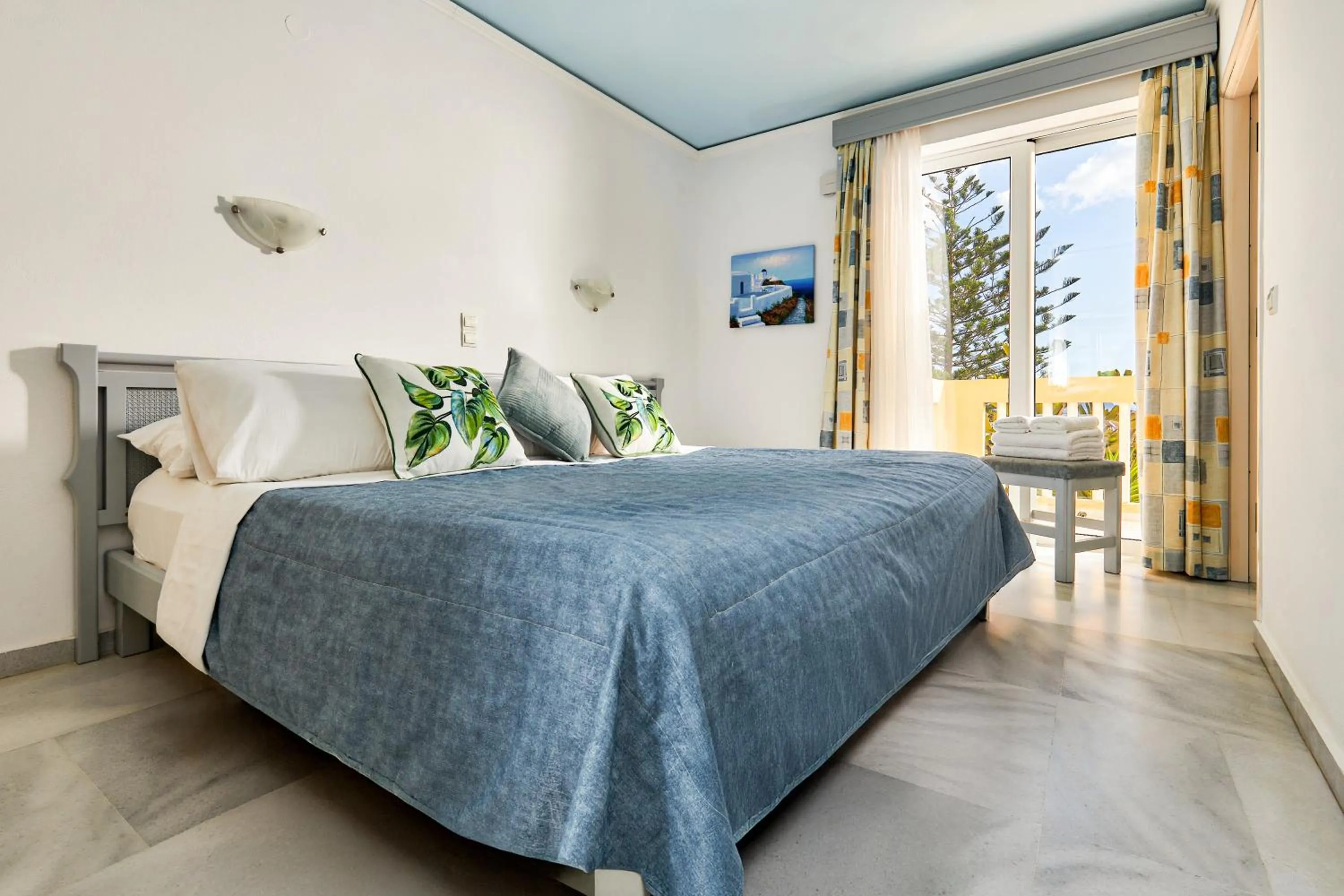 Bedroom, Bed in Futura Hotel