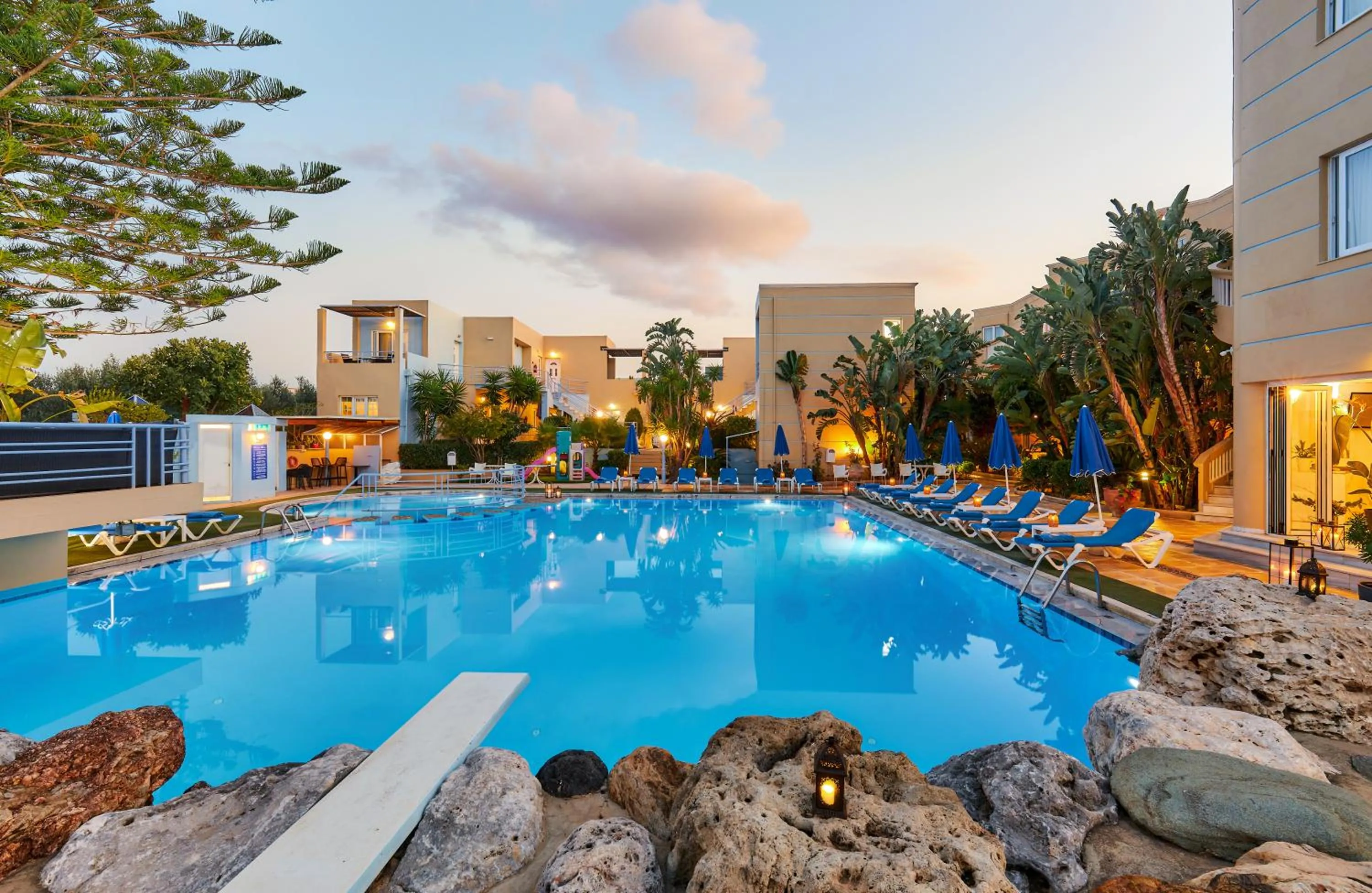 Swimming pool in Futura Hotel