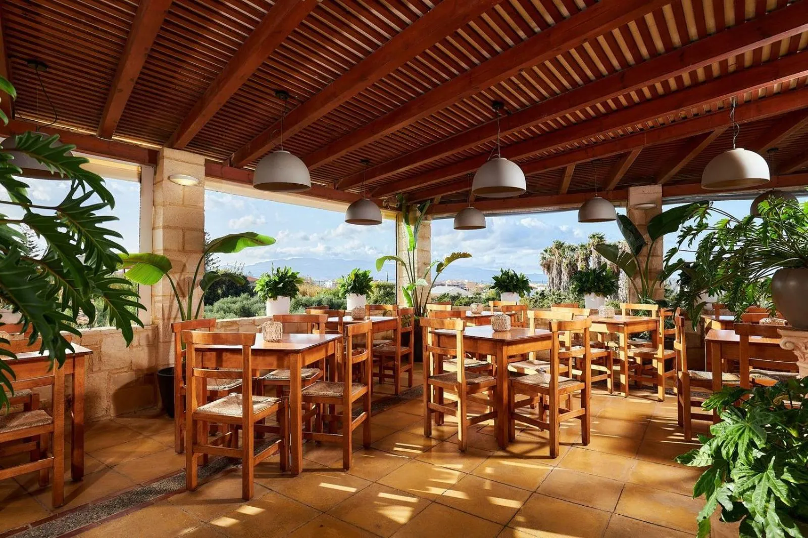 Restaurant/places to eat in Futura Hotel