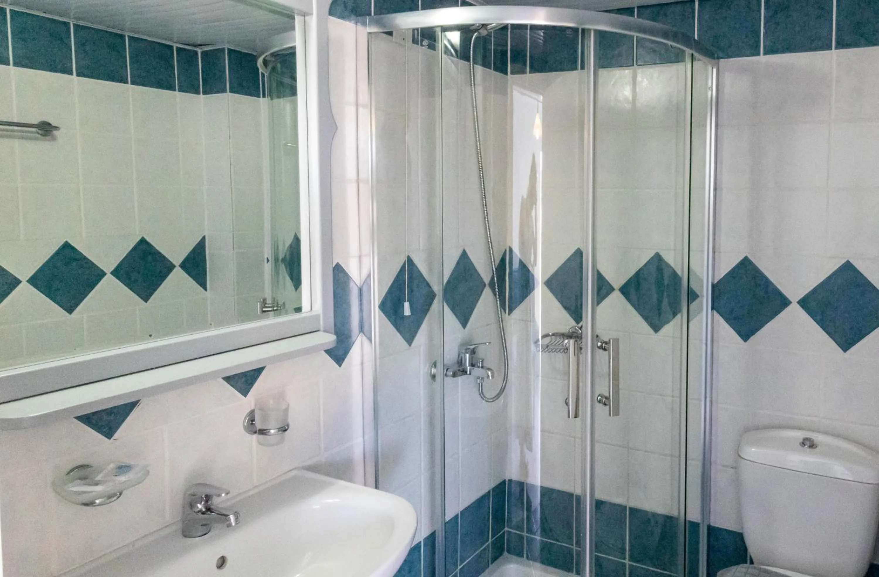 Shower in Futura Hotel