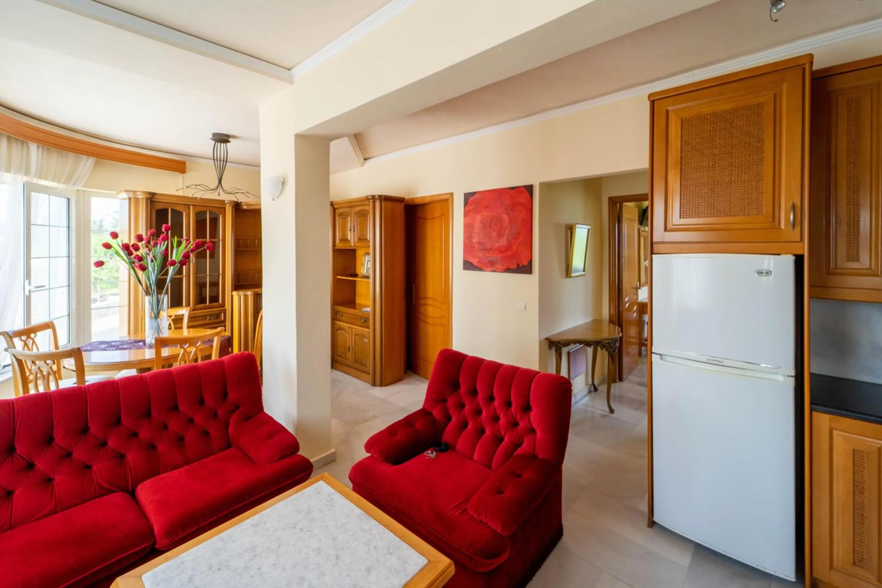 Kitchen or kitchenette in Futura Hotel