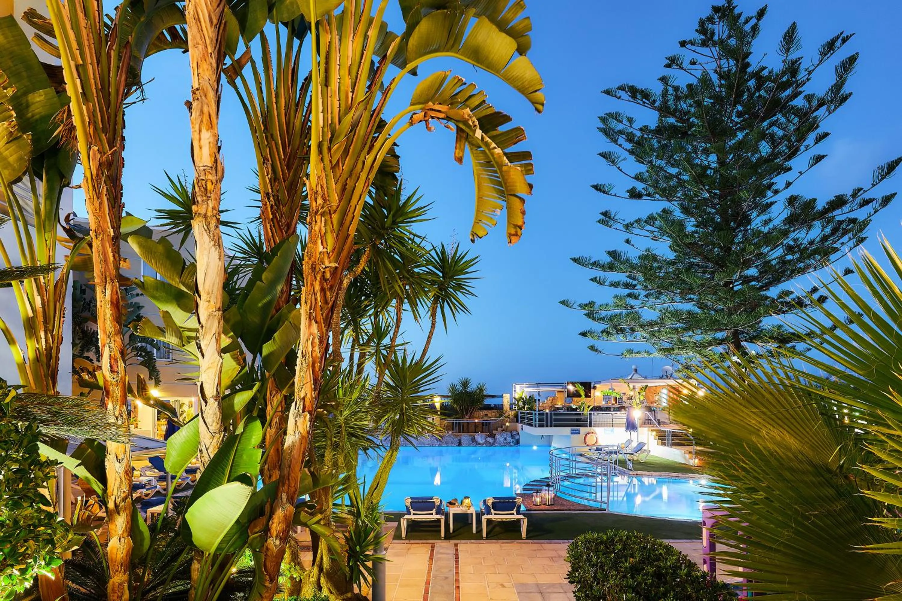 Swimming pool in Futura Hotel