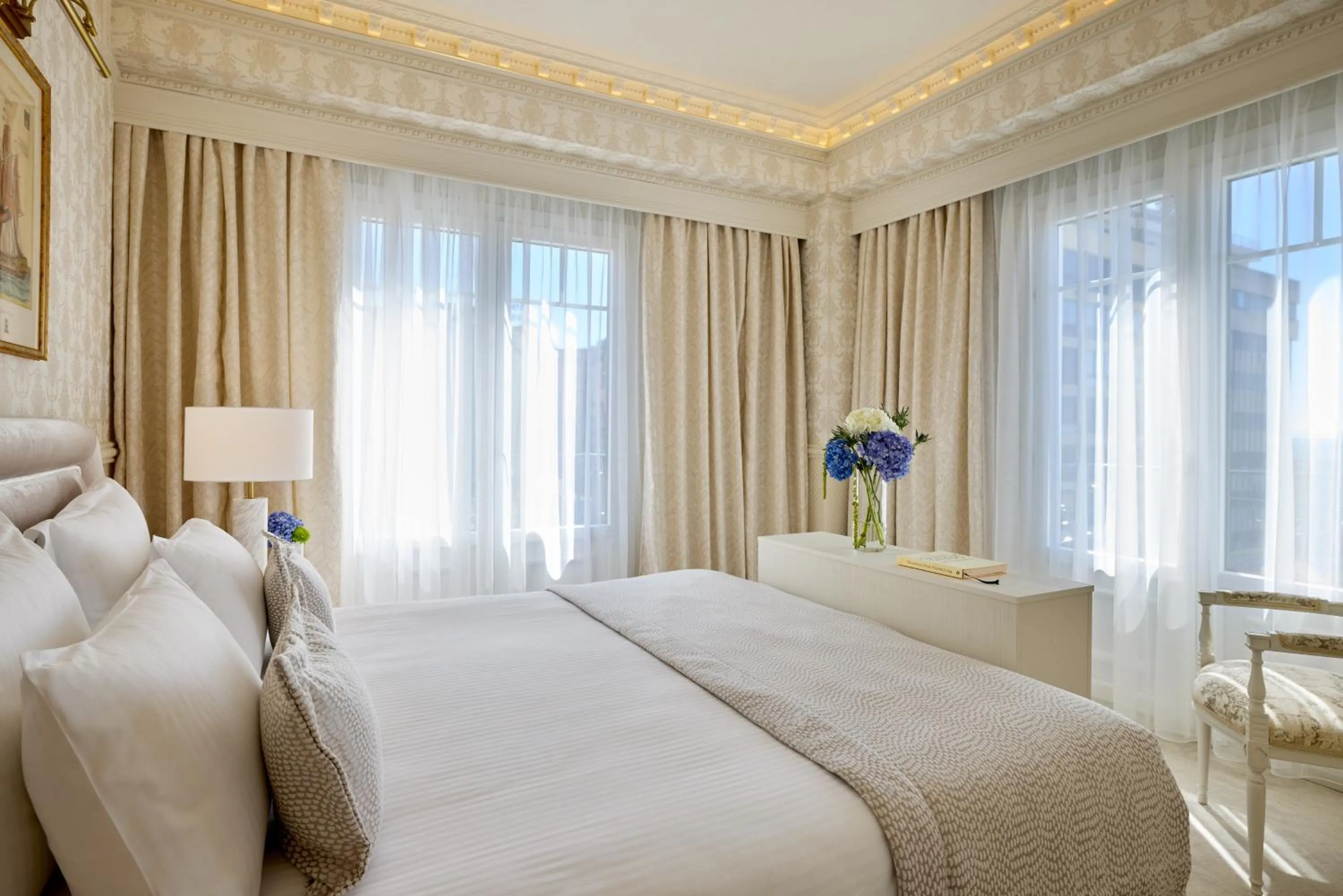 Bed in Mediterranean Palace