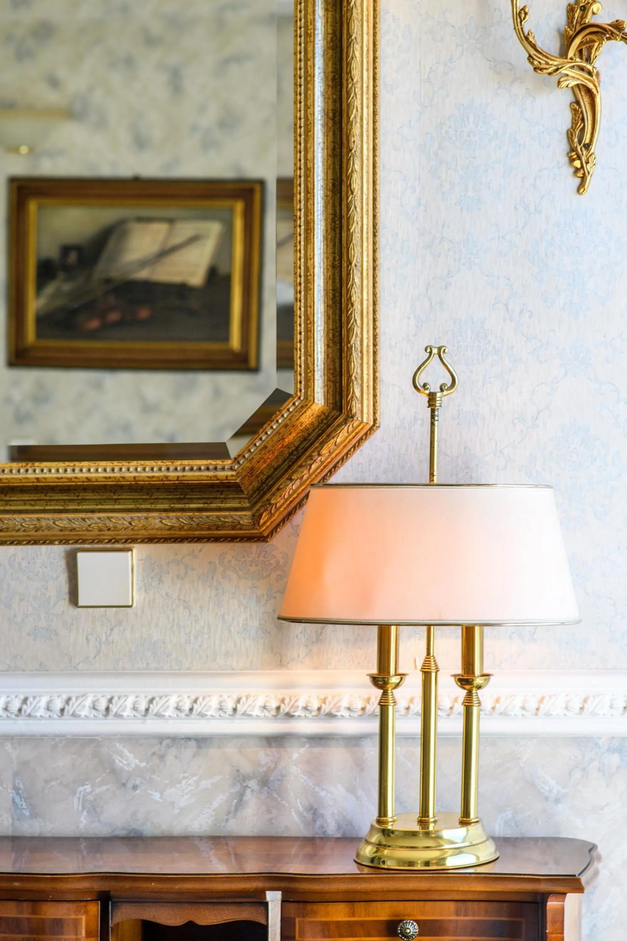 Decorative detail in Mediterranean Palace