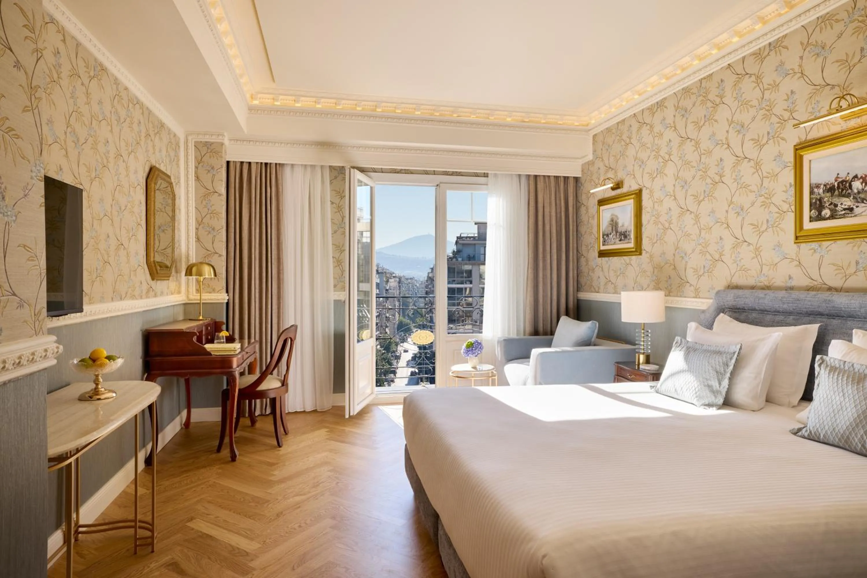 Photo of the whole room, Bed in Mediterranean Palace