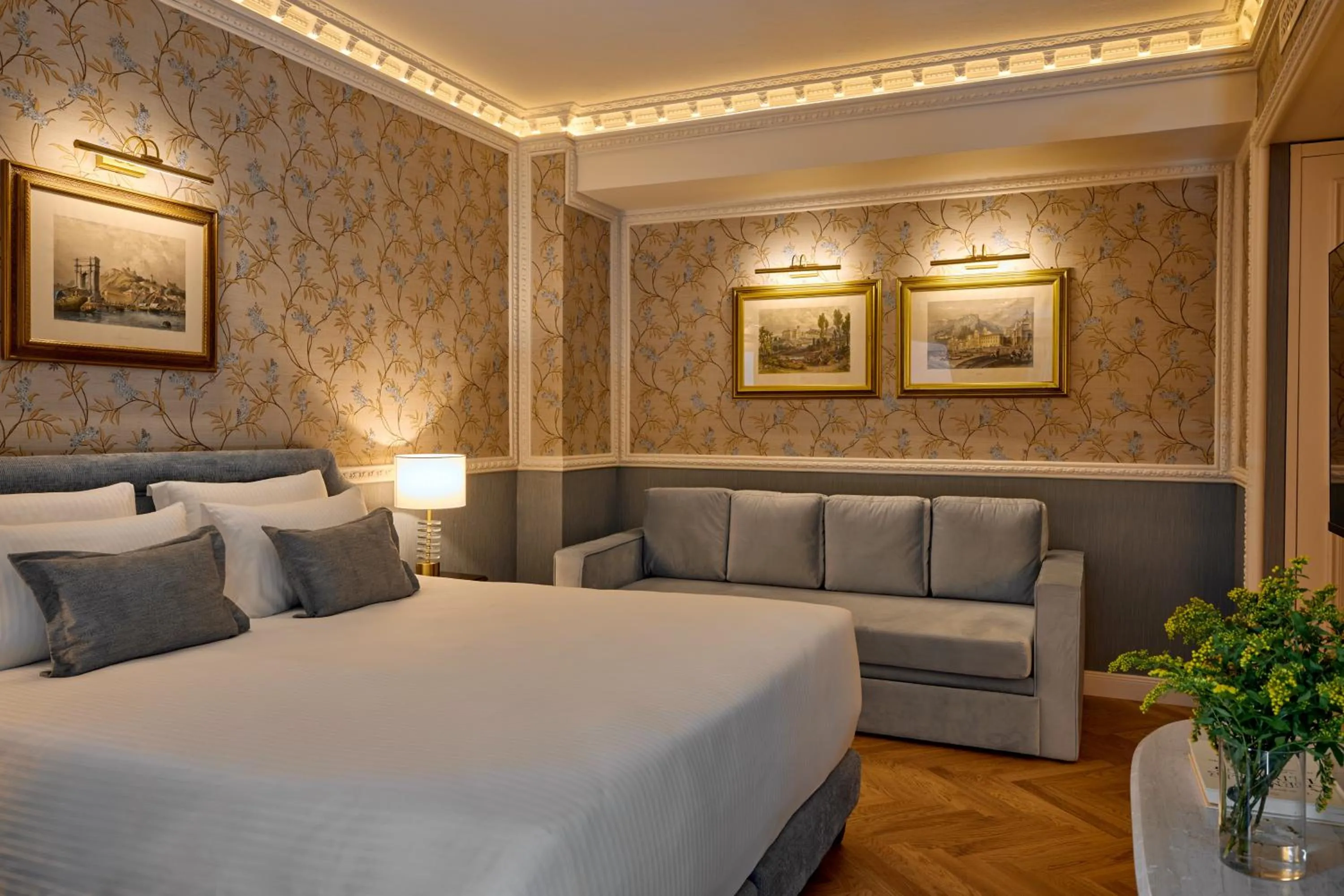 Bed in Mediterranean Palace