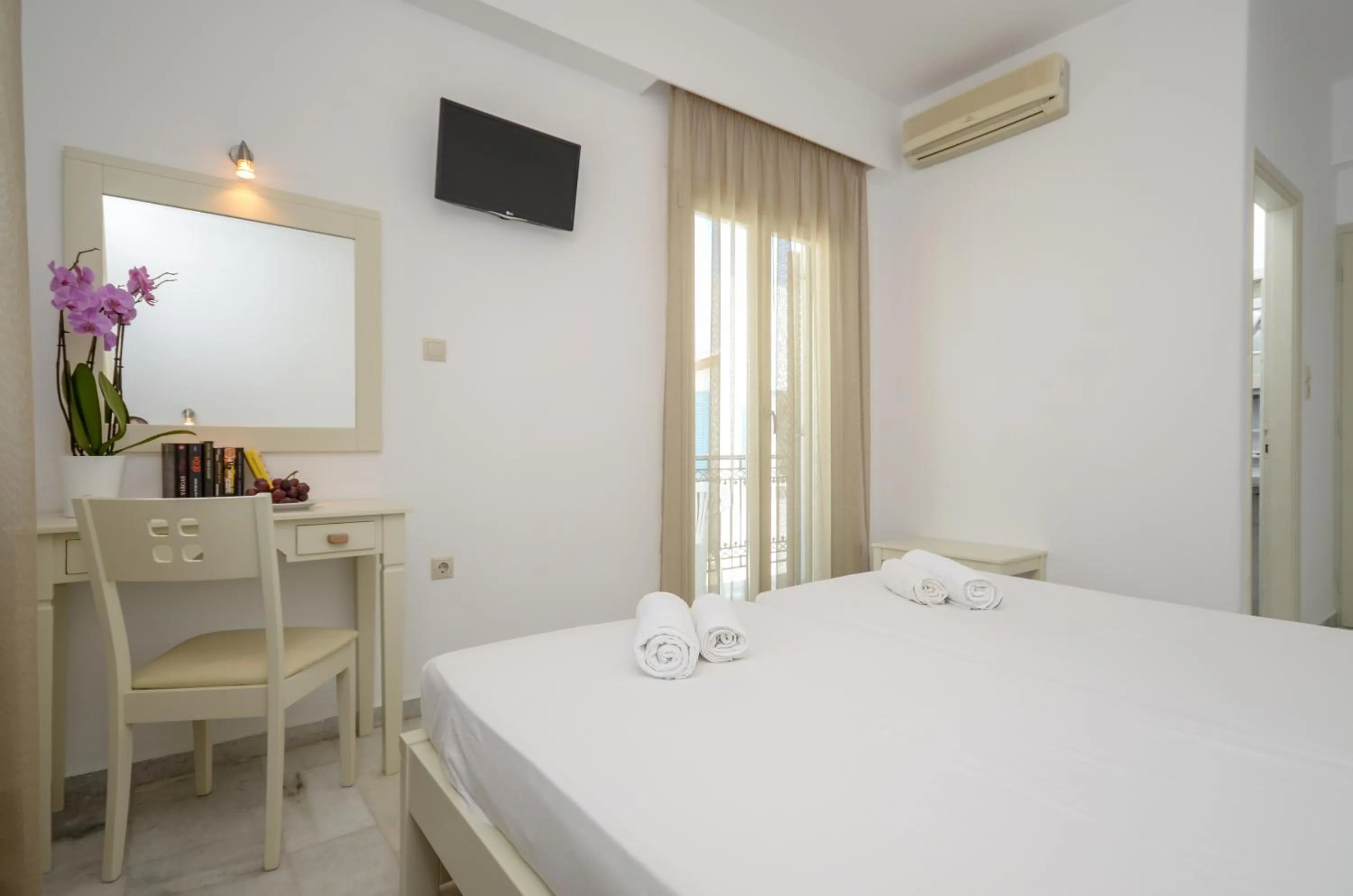 Bedroom, Bed in Soula Naxos