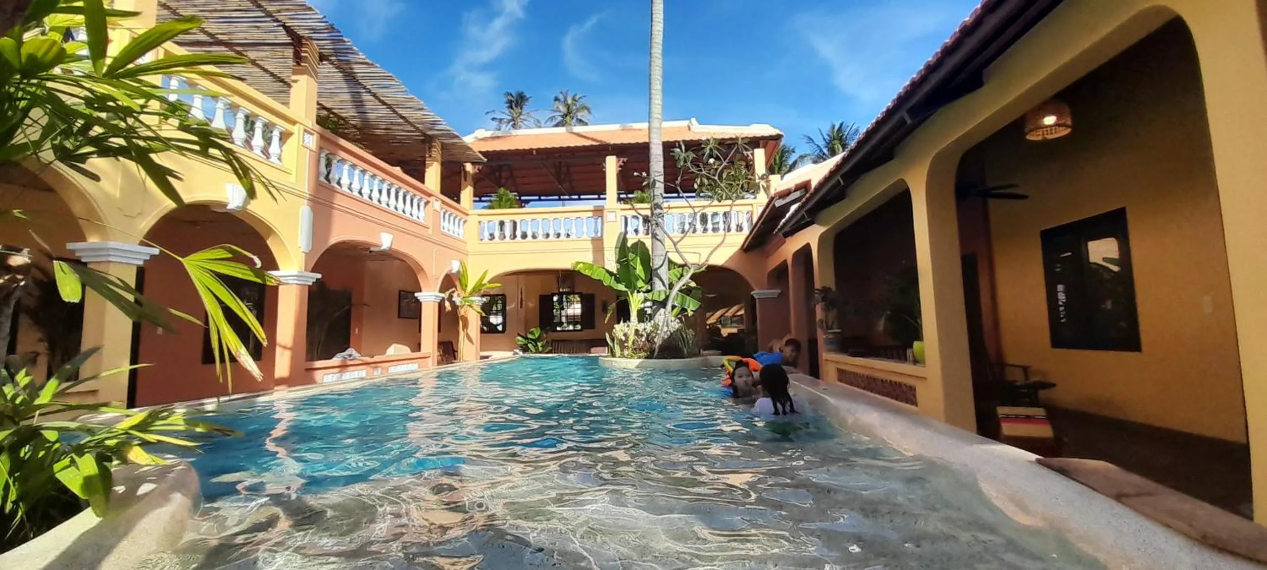 Swimming pool in Mi Nhon Em Hotel Muine