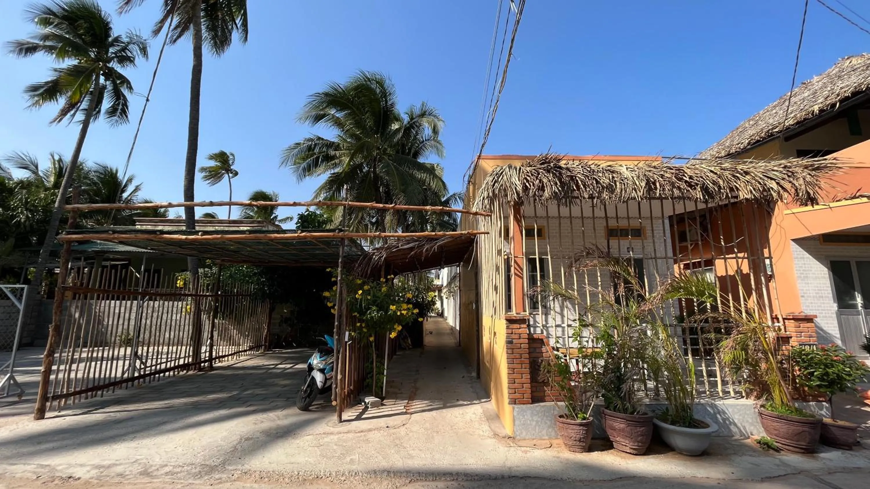 Parking in Mi Nhon Em Hotel Muine